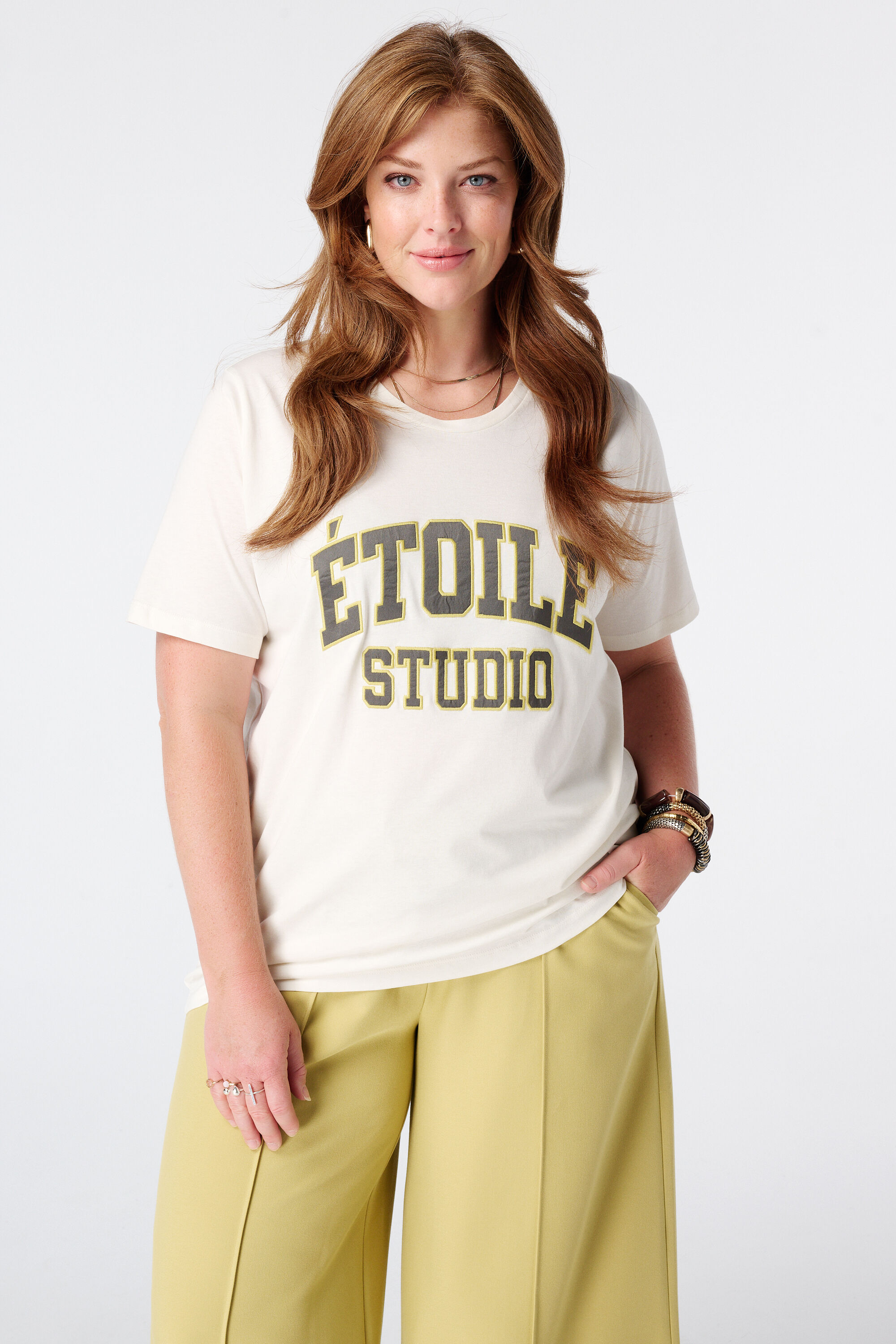 Camiseta con texto image number 0