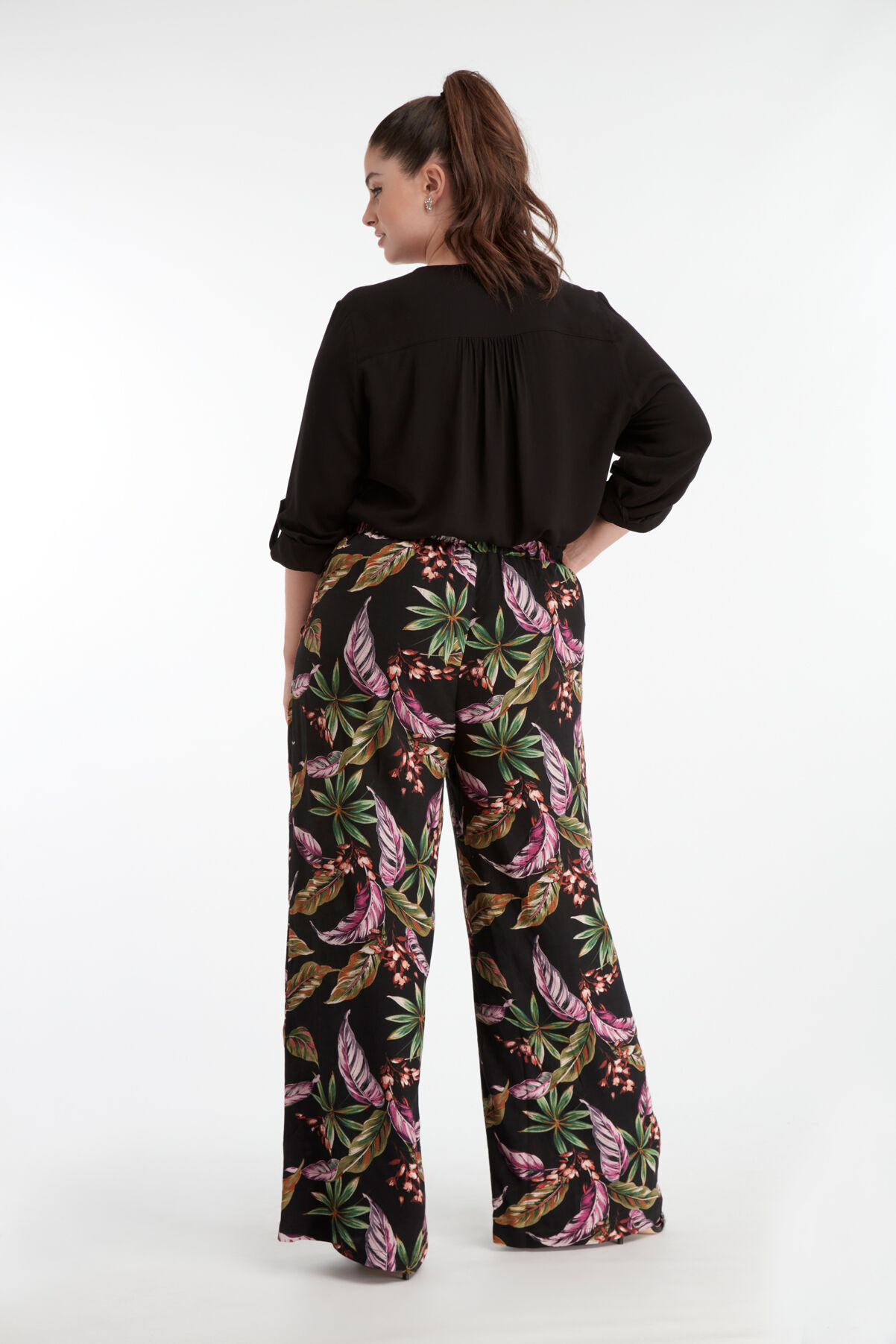 Blusa con cremallera image number 4