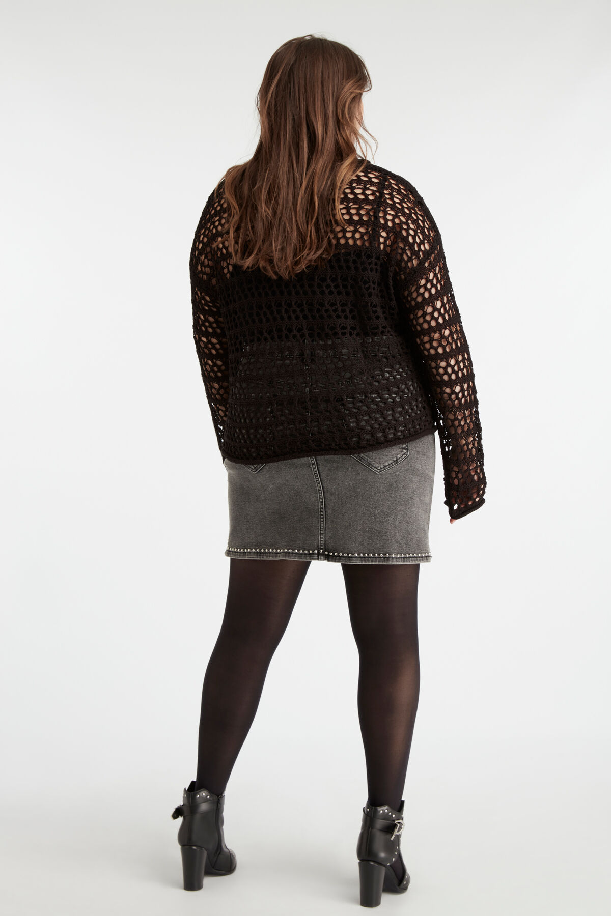 Falda con tachuelas image number 6