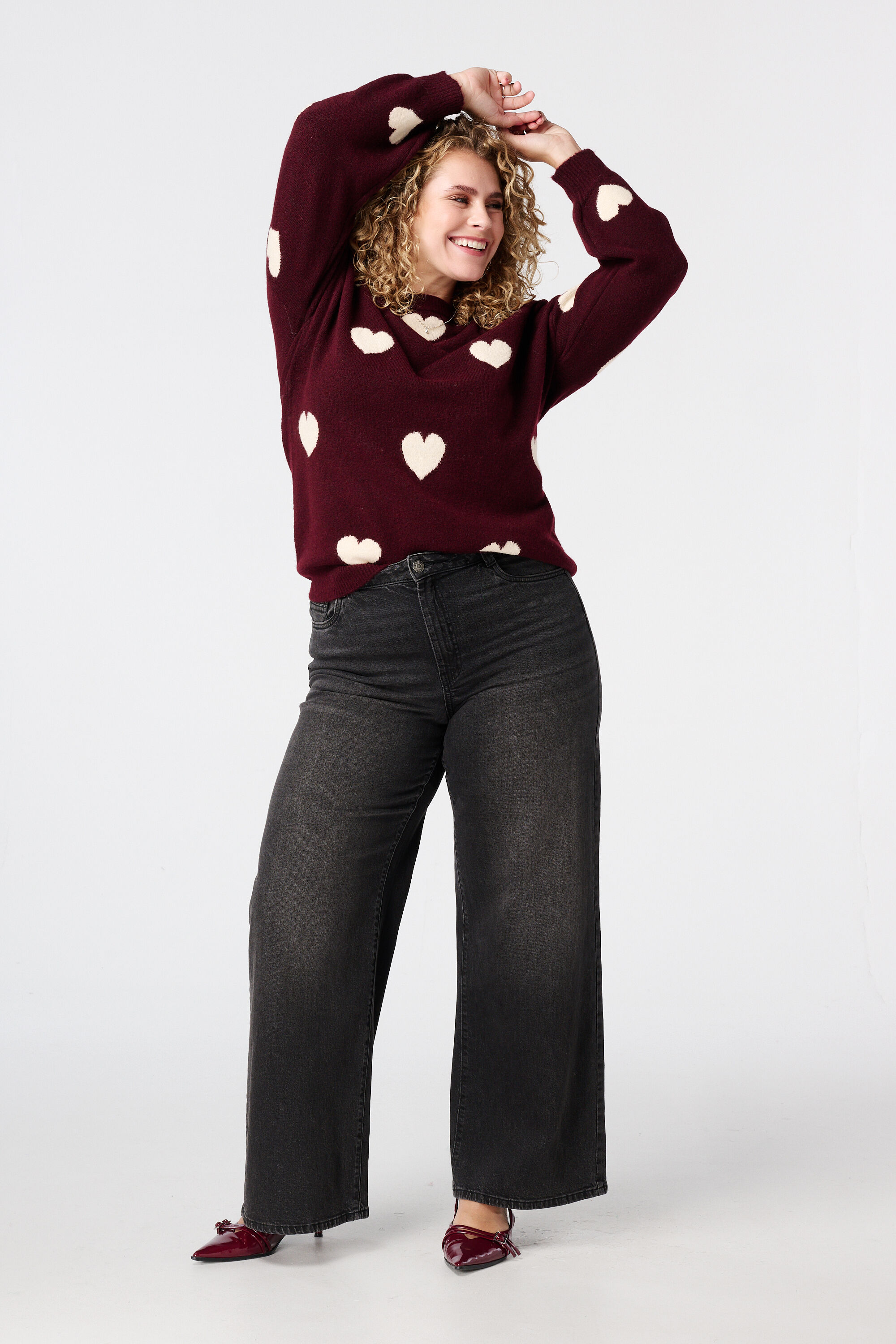 Jersey de punto fino con dise&ntilde;o de corazones image number 5