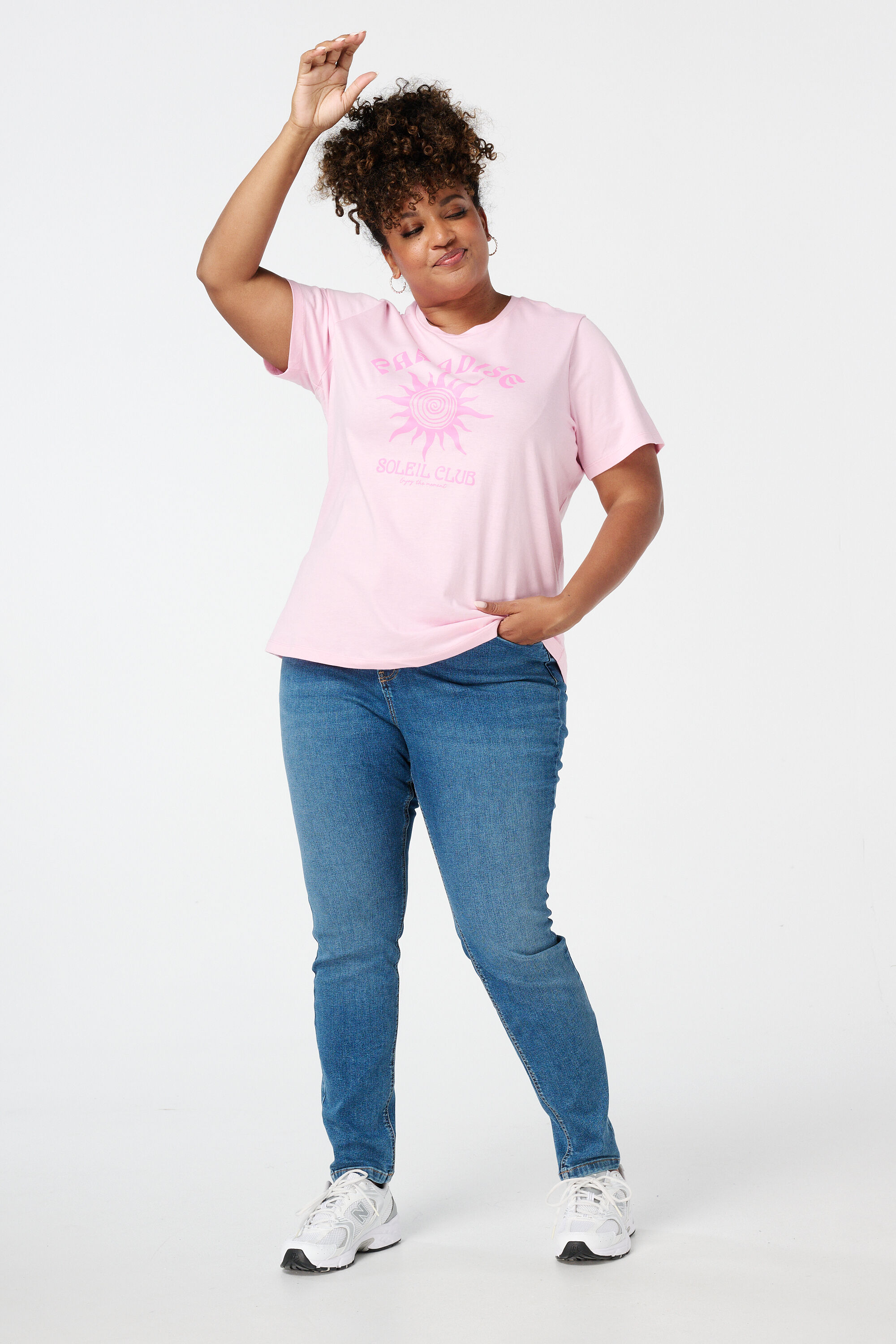 Camiseta con estampado image number 5