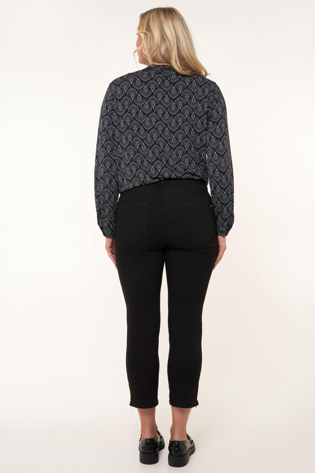 Pantalones ajustados image number 3