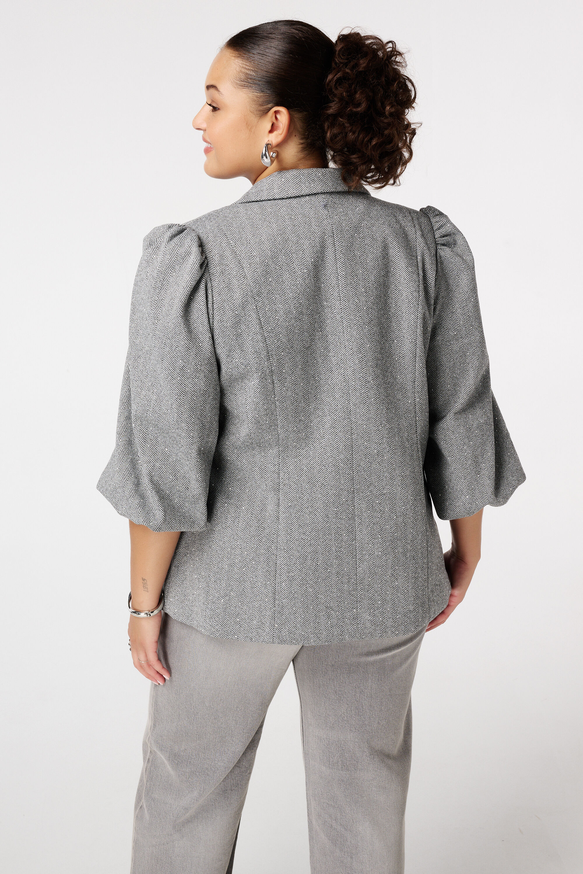 Blazer con lurex y mangas cortas abullonadas image number 3