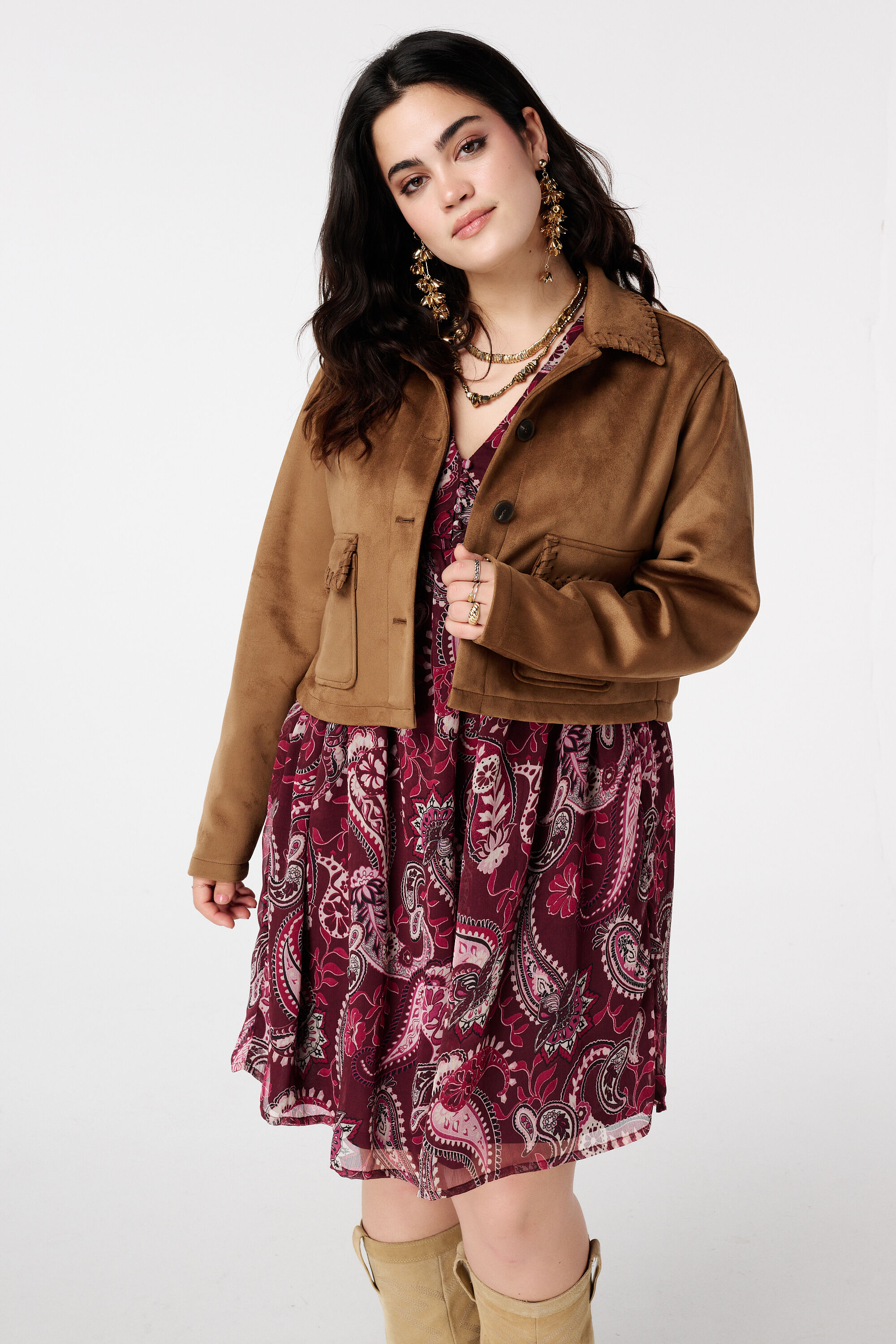 Chaqueta corta efecto ante con pespuntes