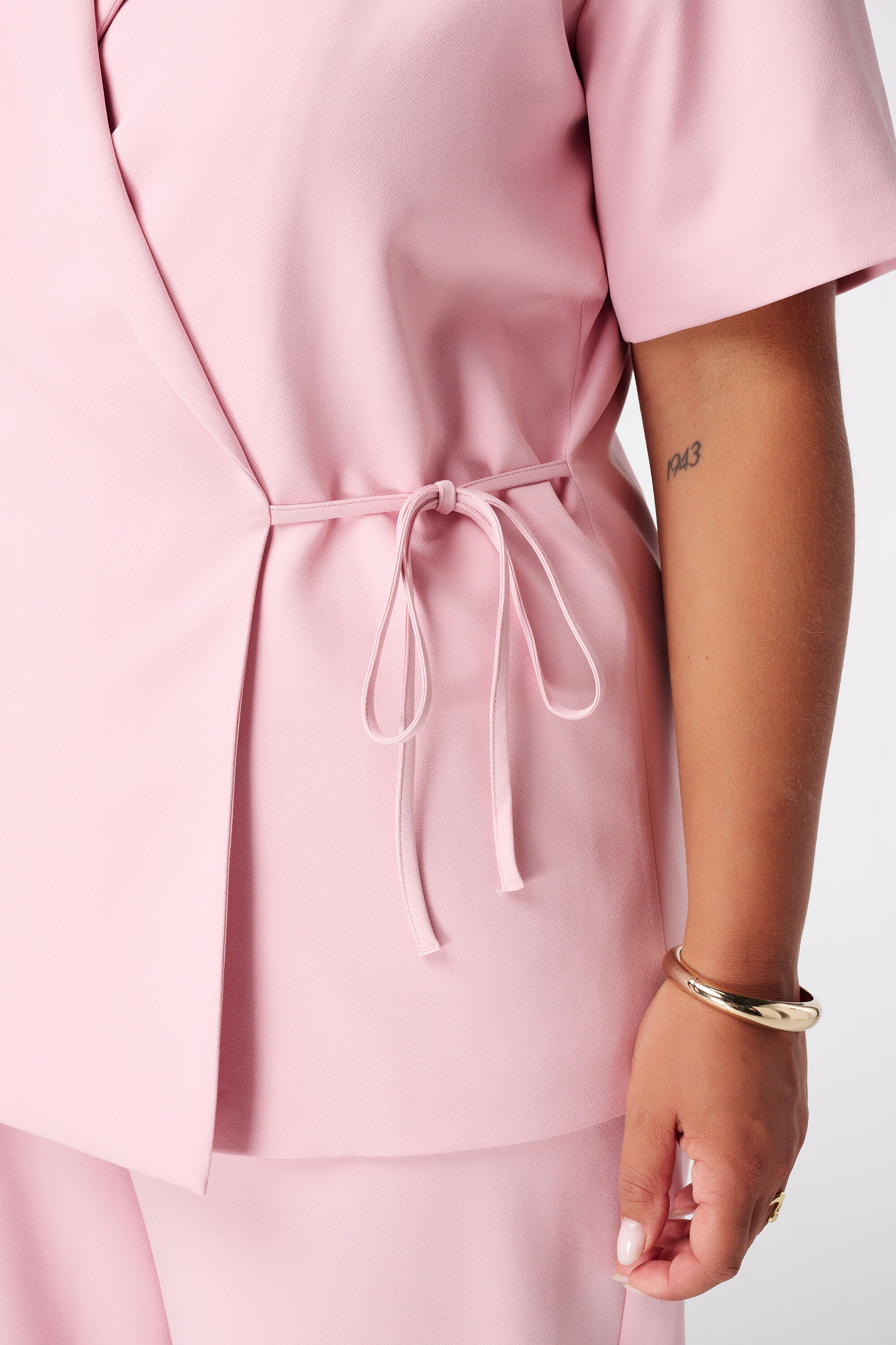 Blazer de solapa y manga corta image number 6