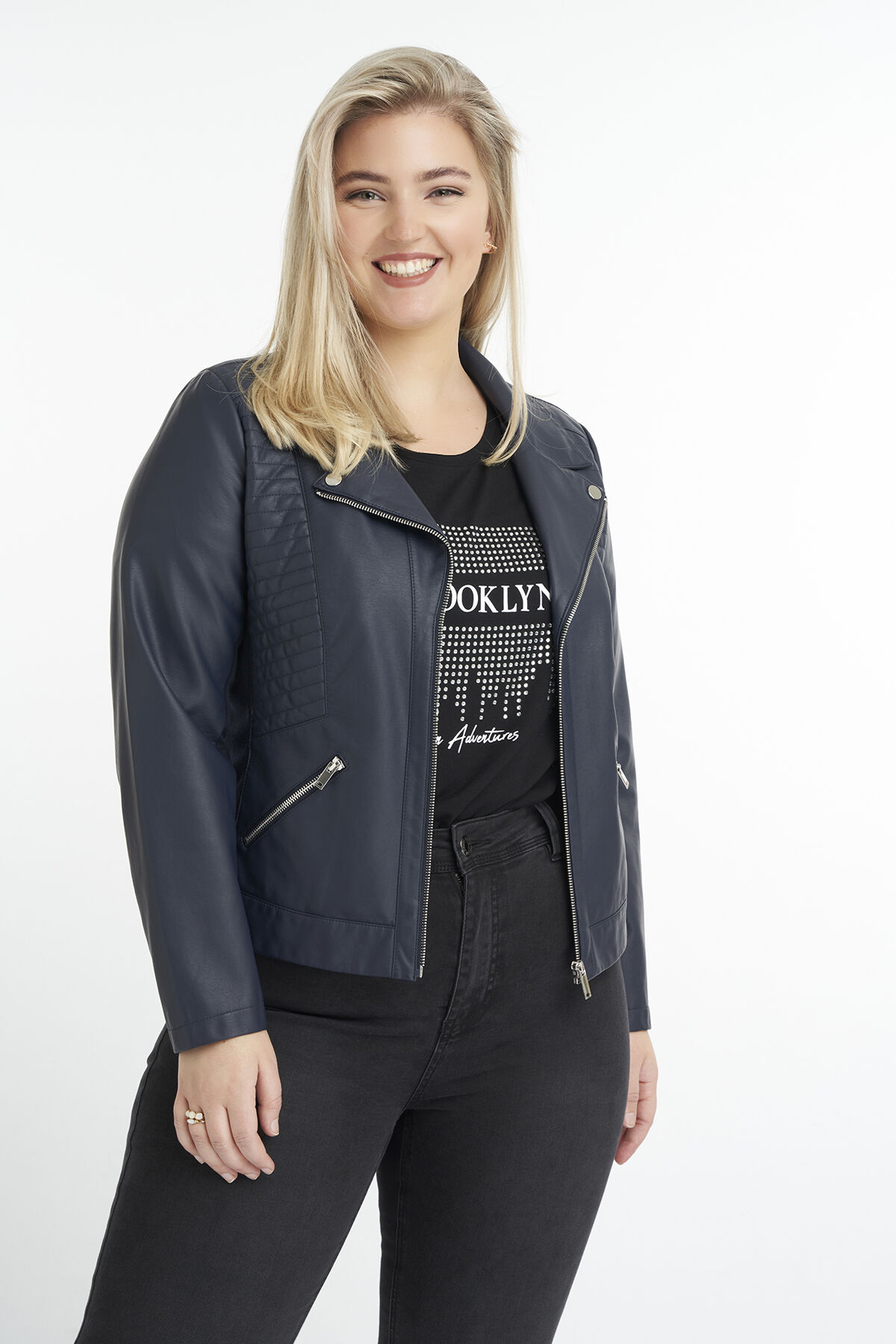 Chaqueta de cuero sint&eacute;tico  image number 6