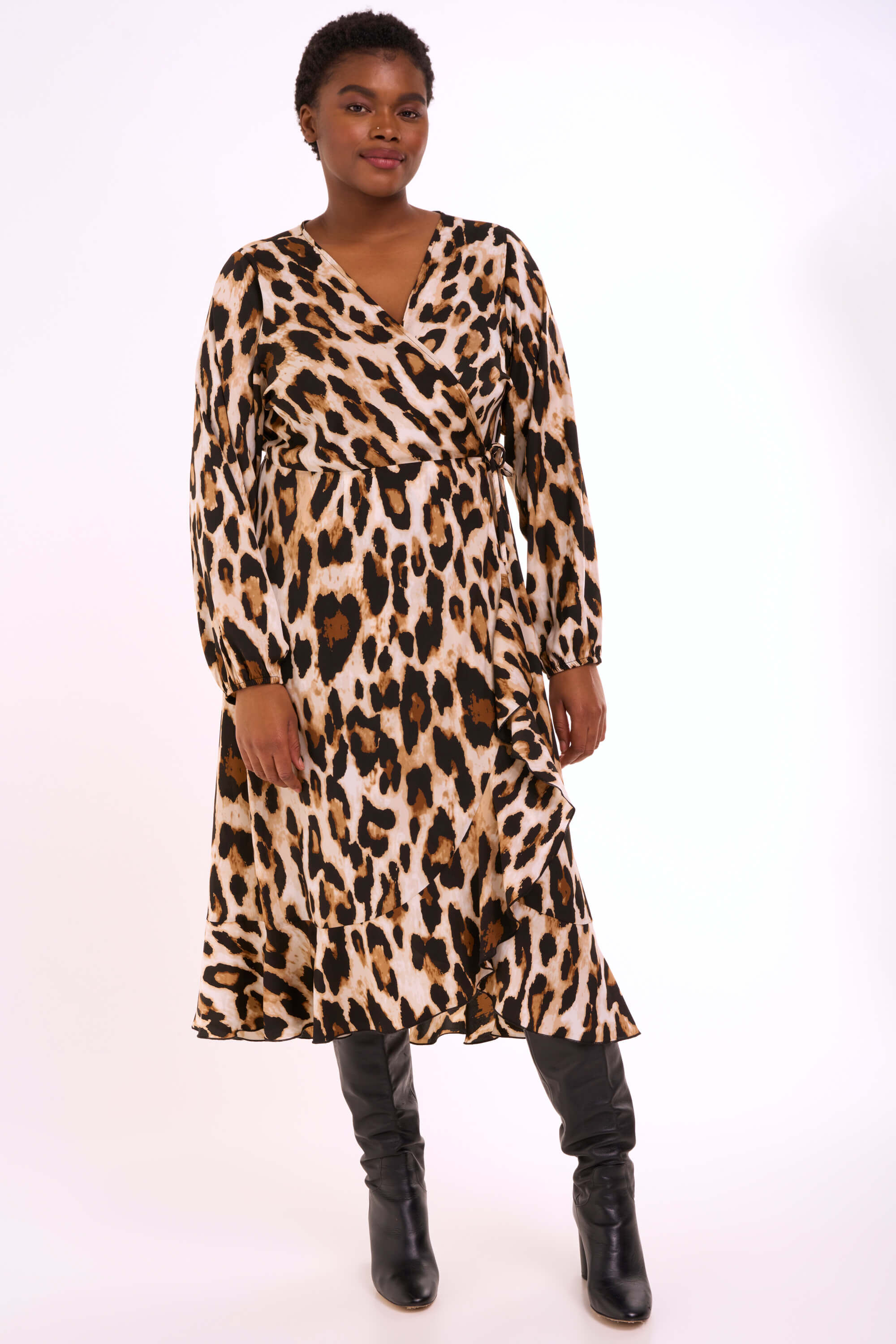 Vestido cruzado con estampado image number 6