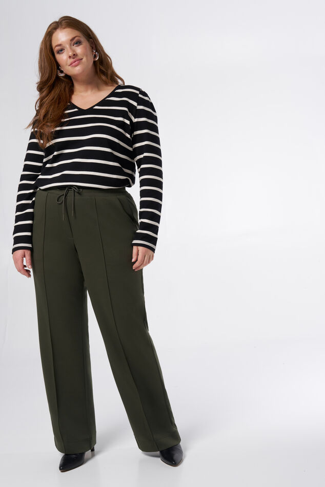 Vaqueros con pespunte decorativo  image number 0