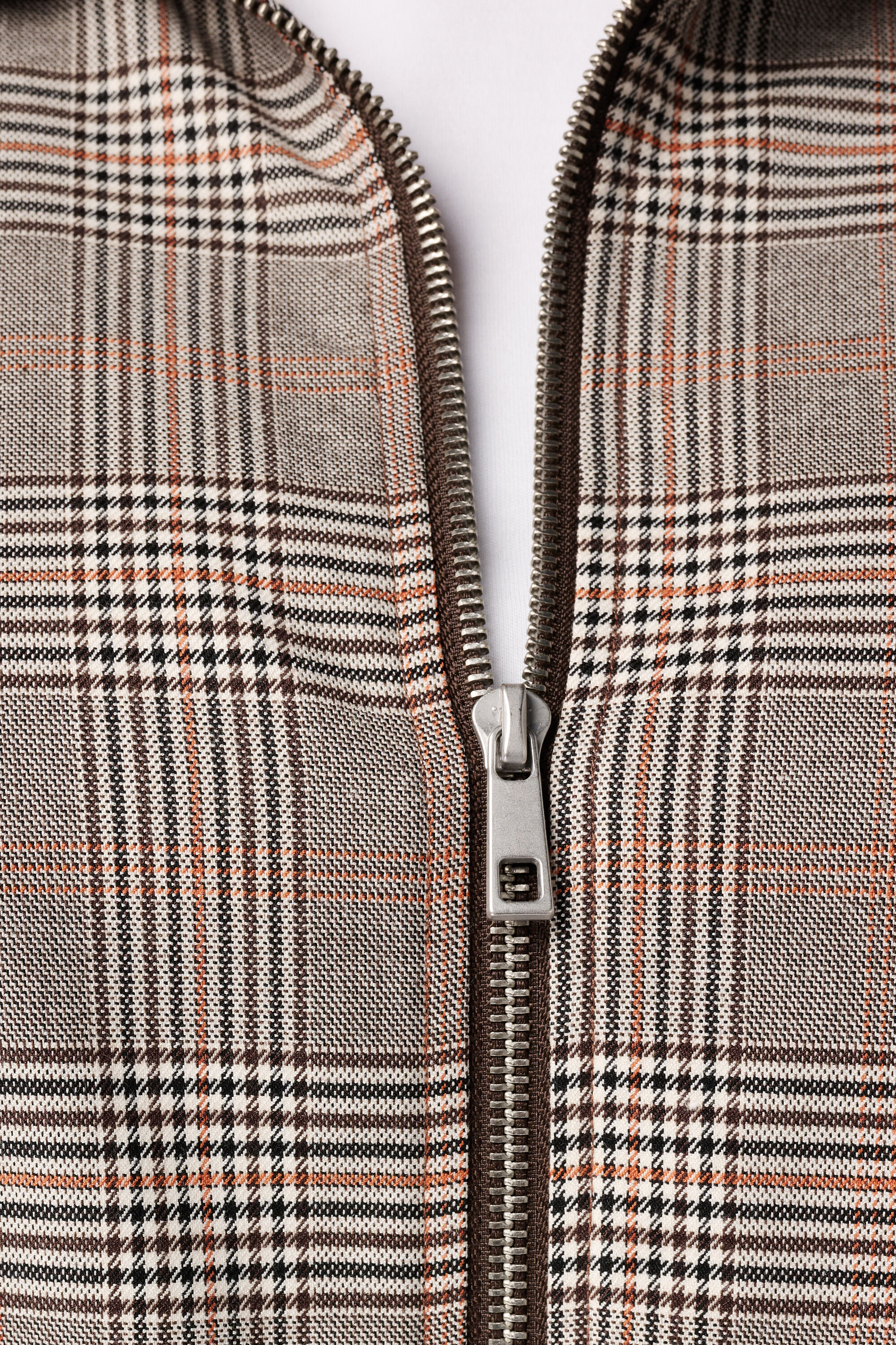 Chaqueta bomber de cuadros image number 6
