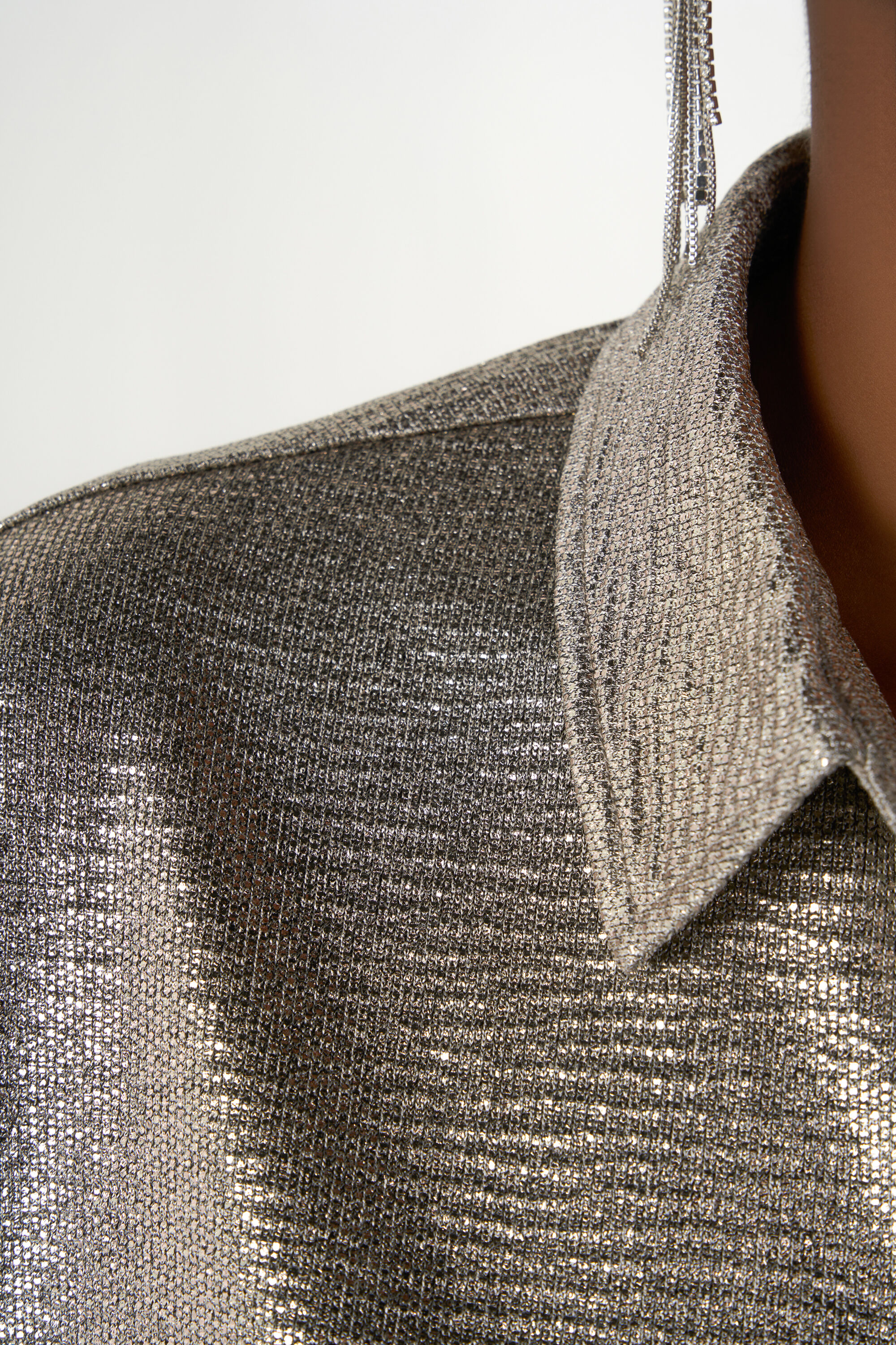 Camiseta con cuello    image number 4