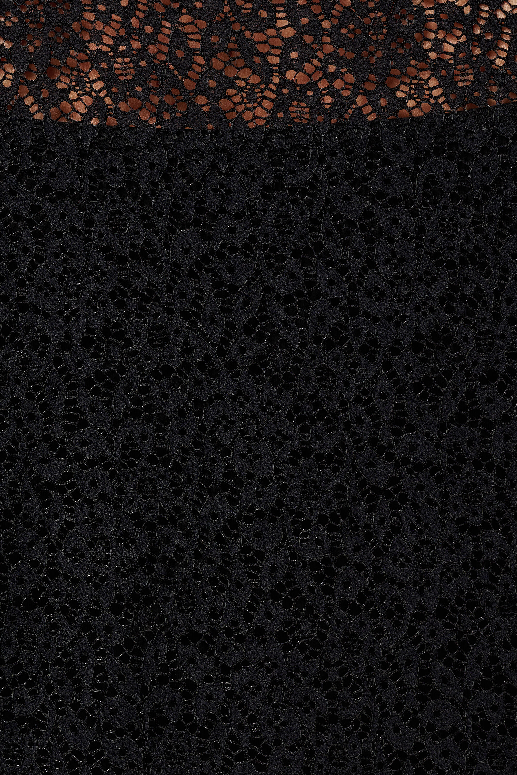 Top de encaje con mangas trompeta image number 6