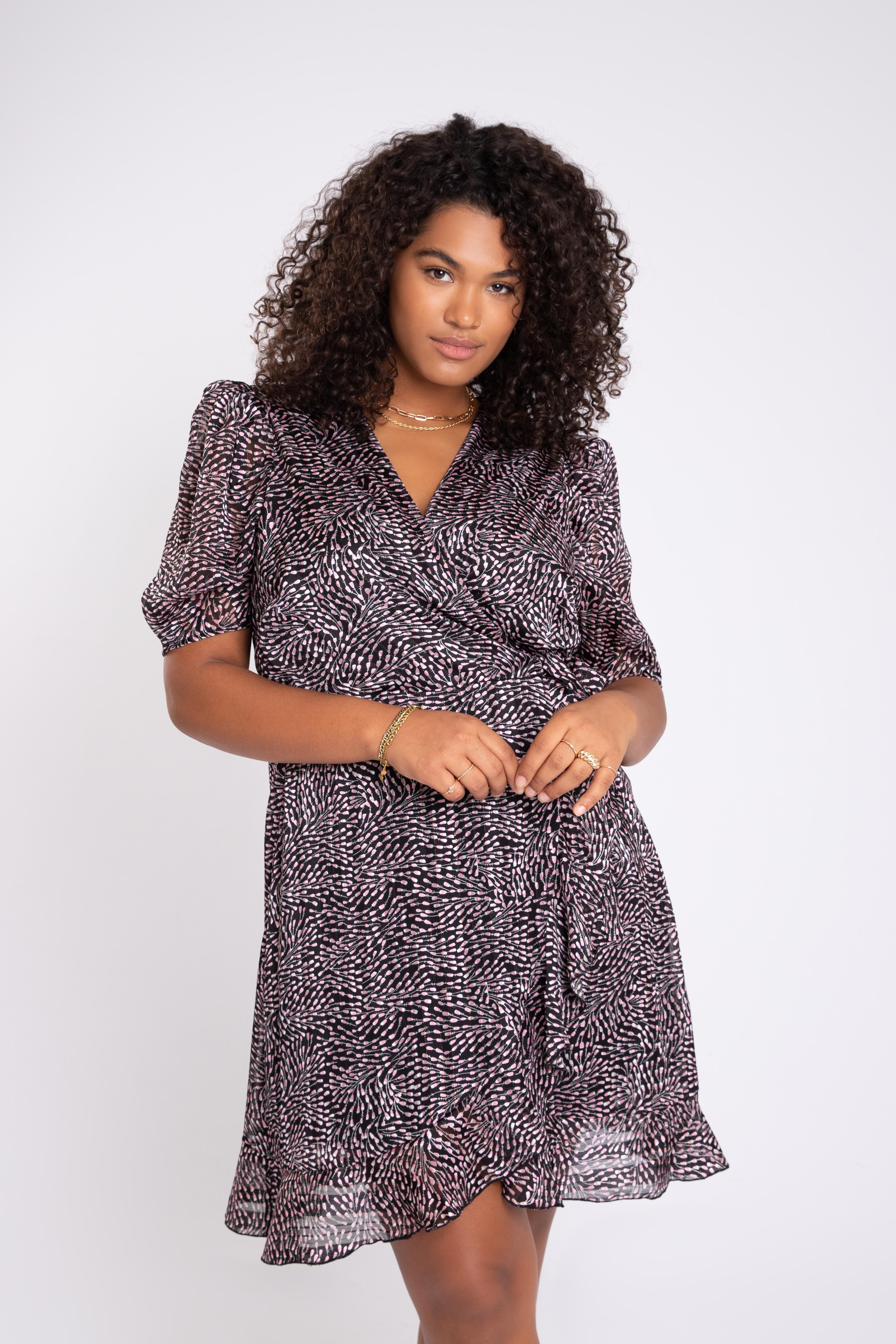 Vestido cruzado con estampado image number 7