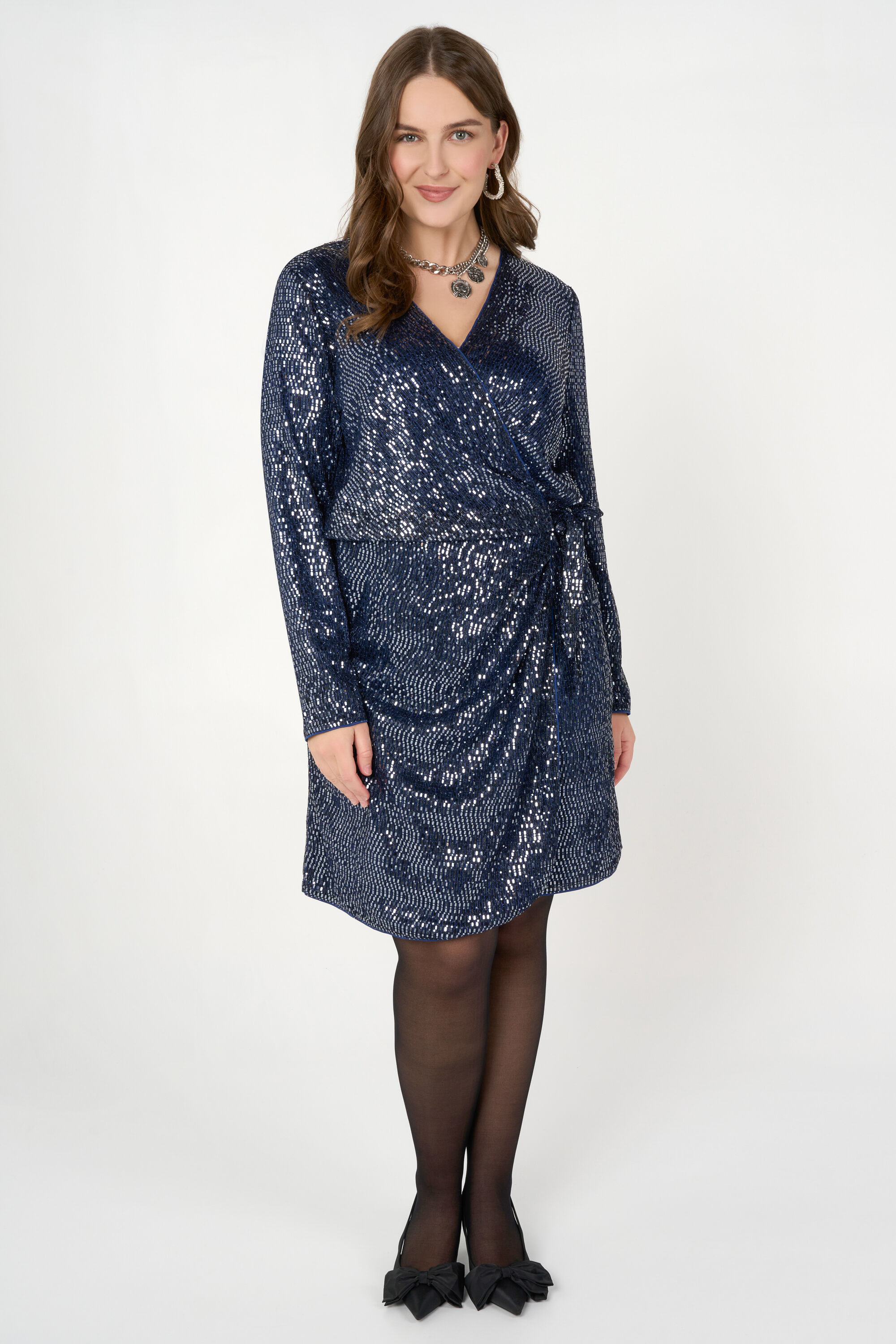 Vestido con brillo image number 6