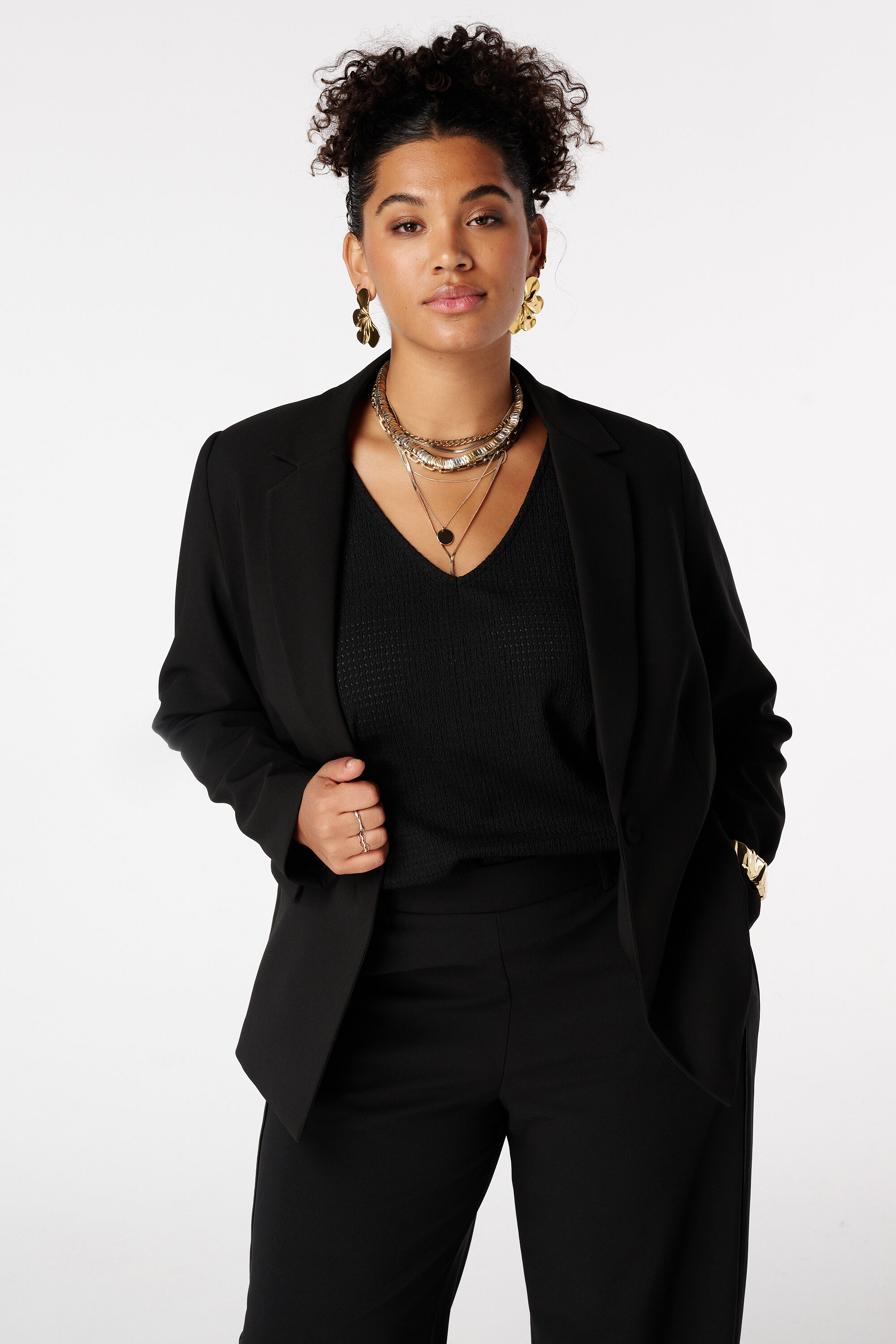 Blazer con cierre de un bot&oacute;n