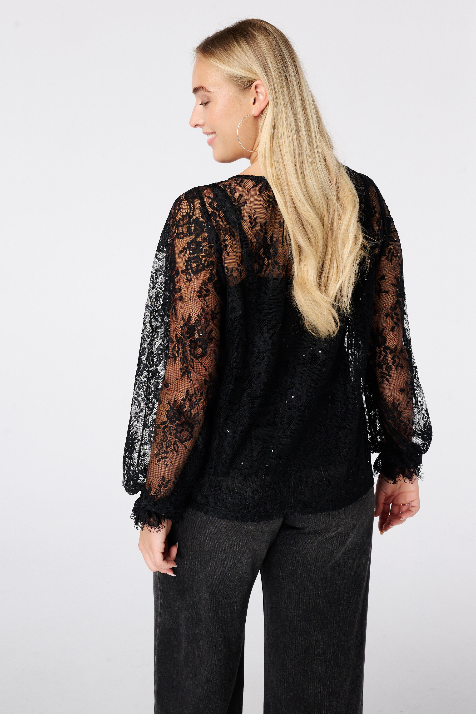Blusa de encaje image number 3