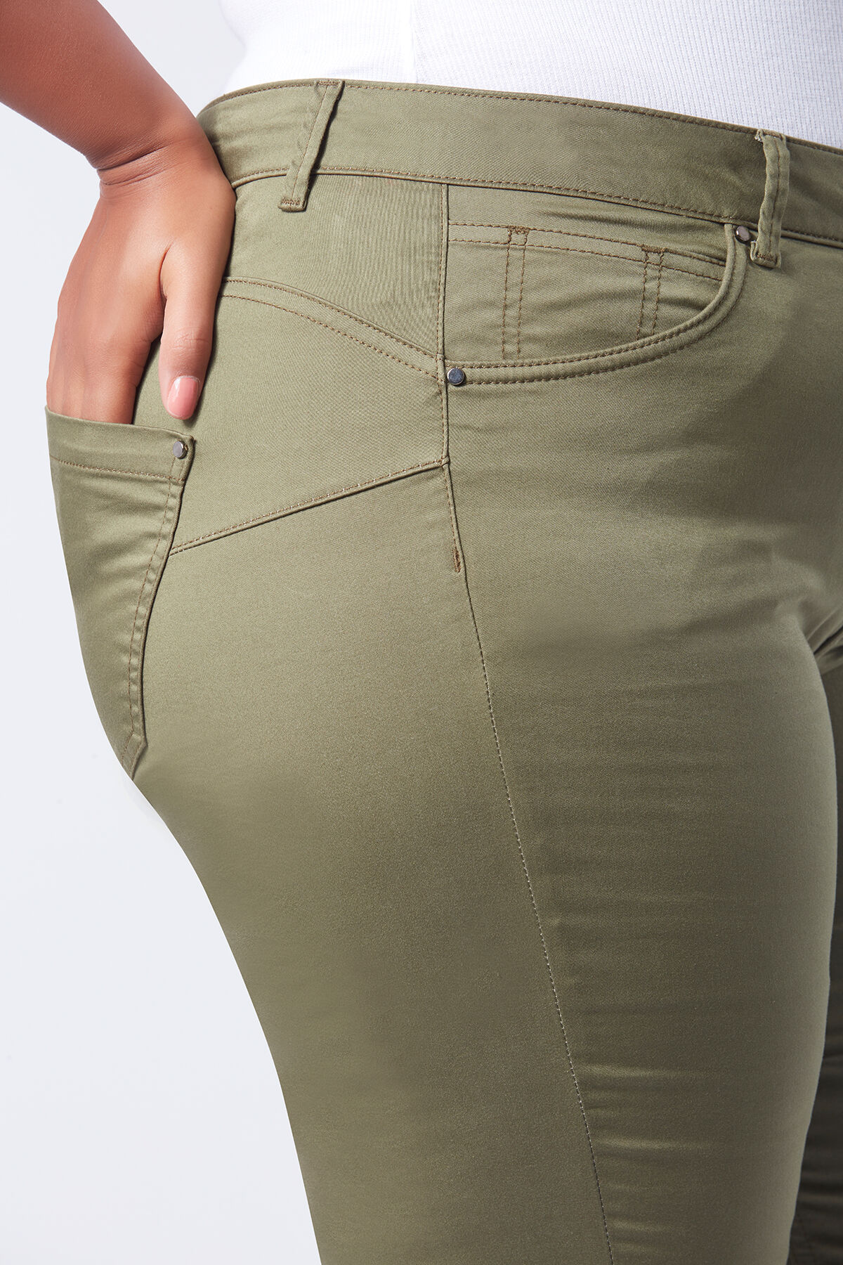 Pantalones pirata Magic Simplicity SLIMS image number 3