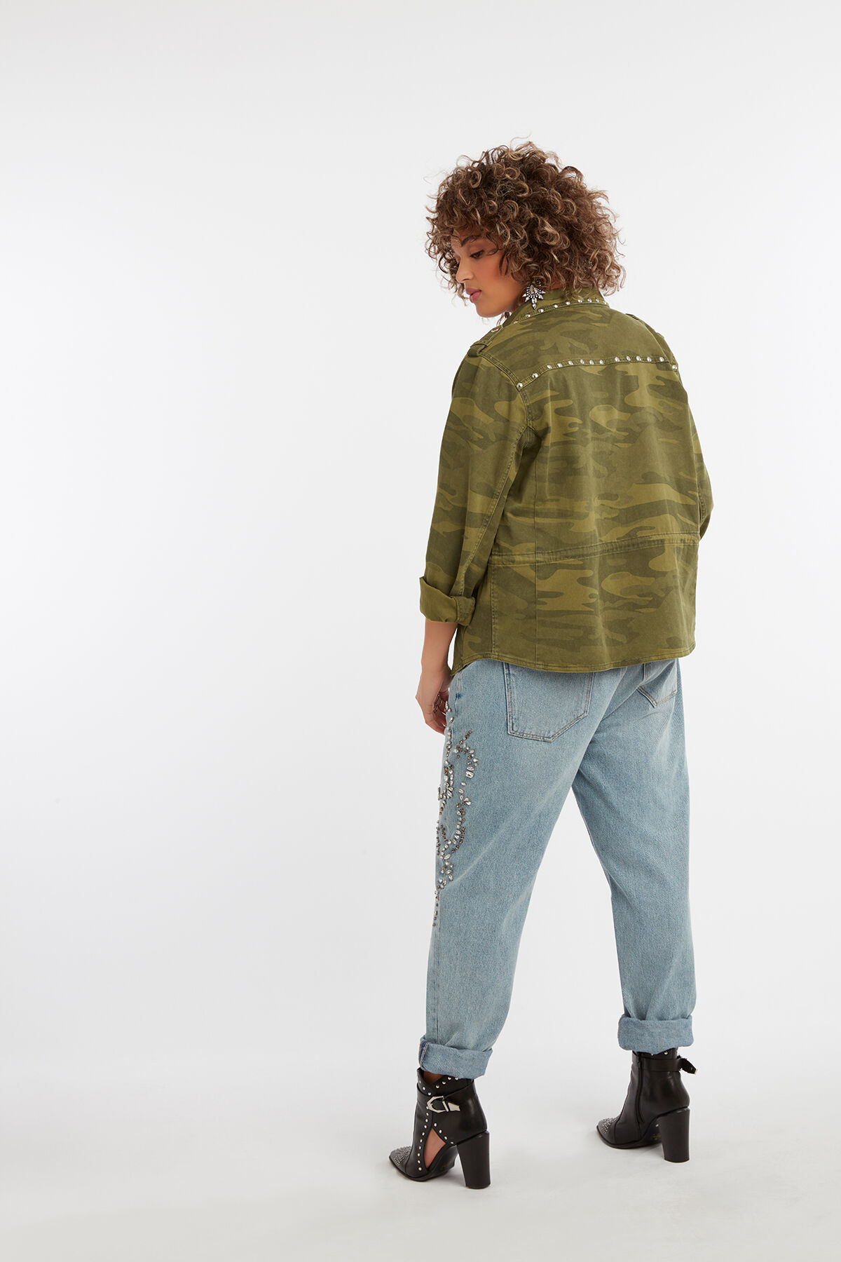 Vaqueros holgados con estr&aacute;s image number 5