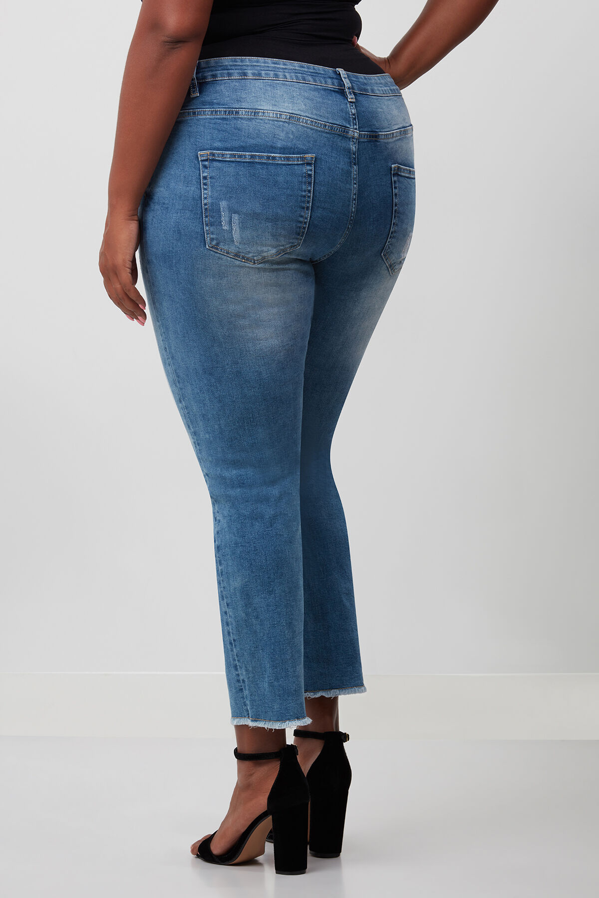 Vaquero ajustado IRIS image number 3