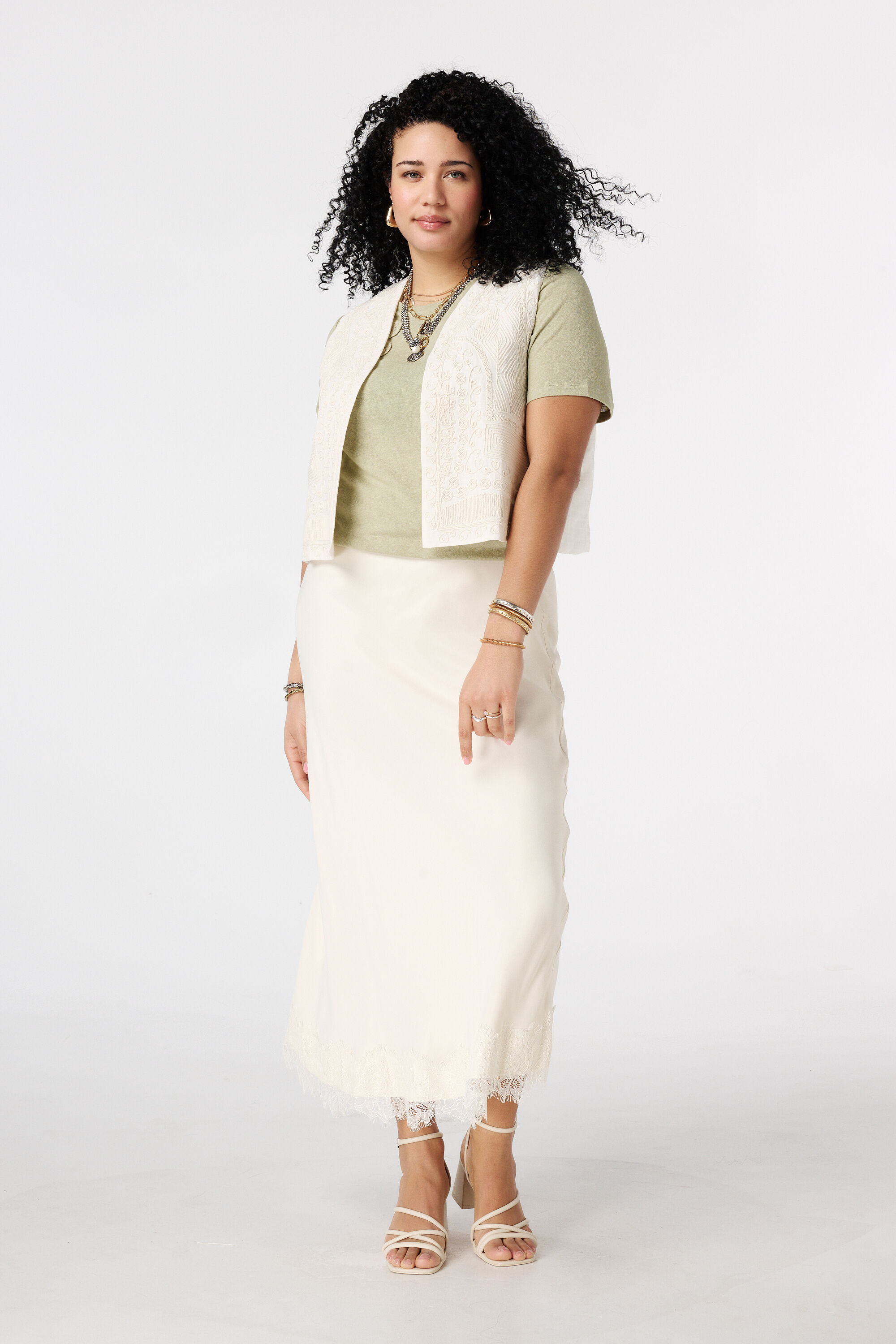 Camiseta con corazones 3D image number 5