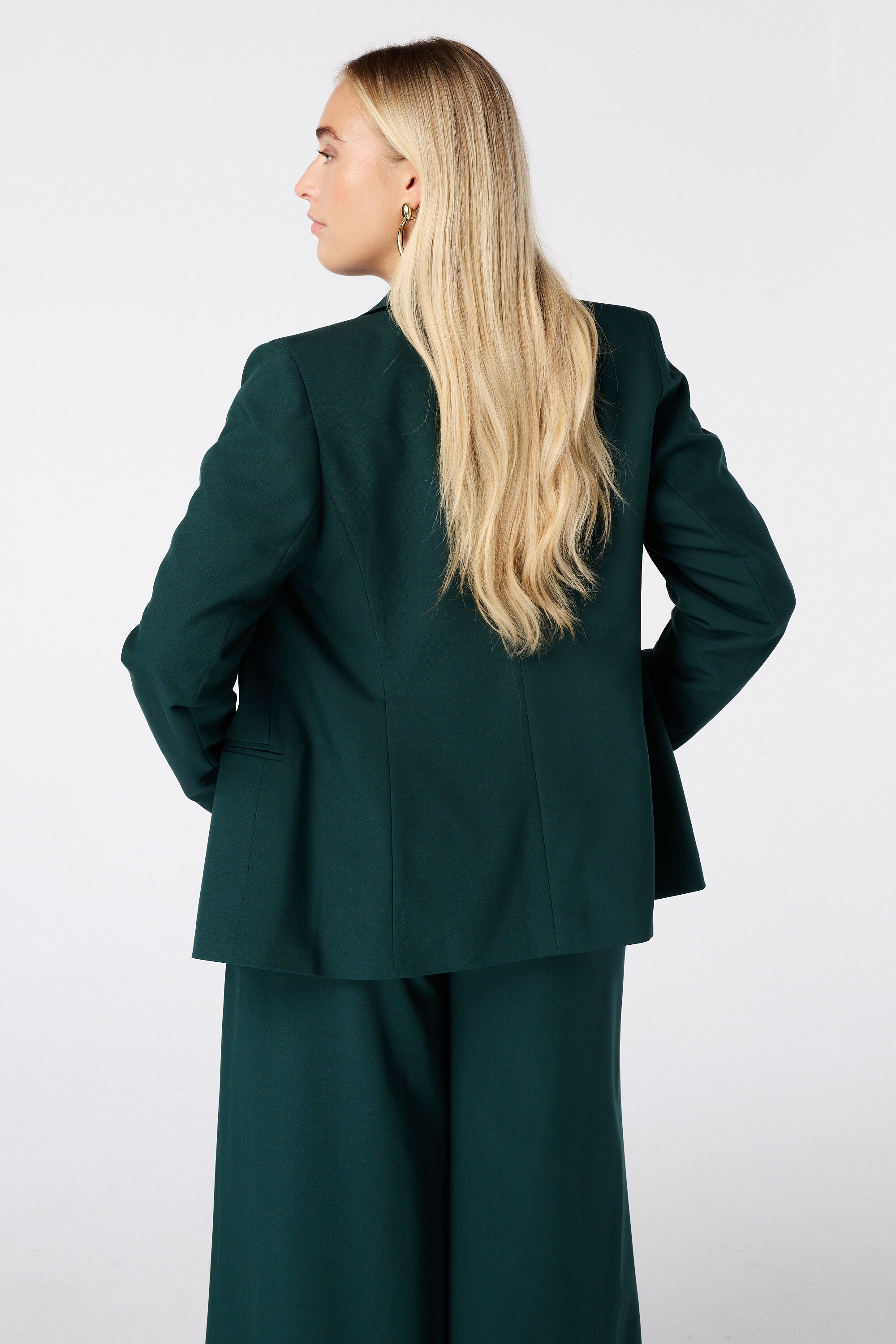Blazer de doble botonadura image number 3