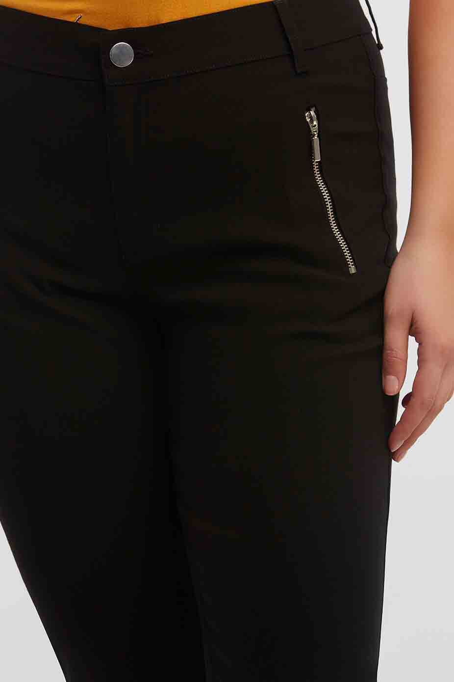 Pantalones pirata con cremalleras image number 4