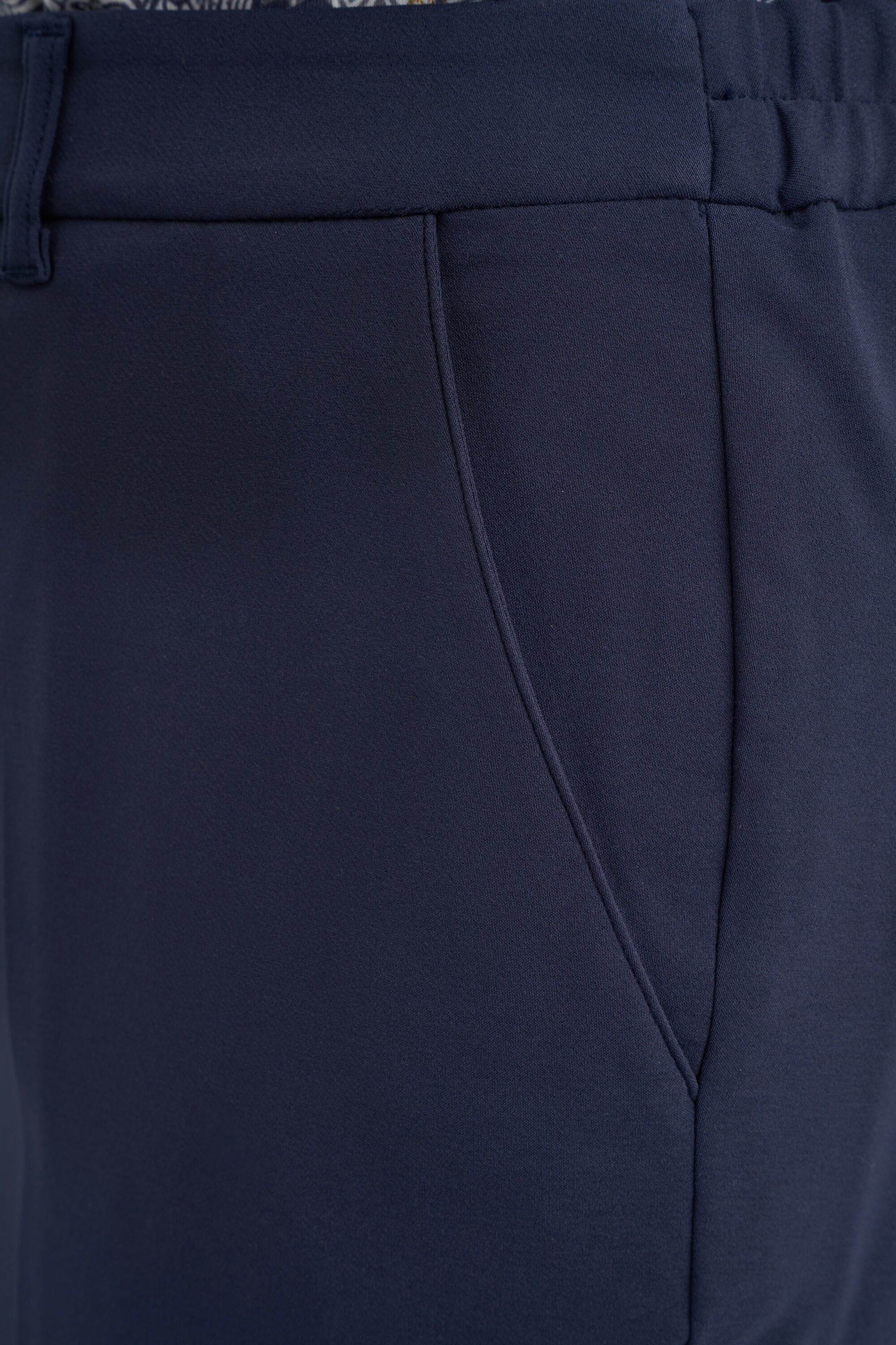 Pantalones tobilleros image number 5