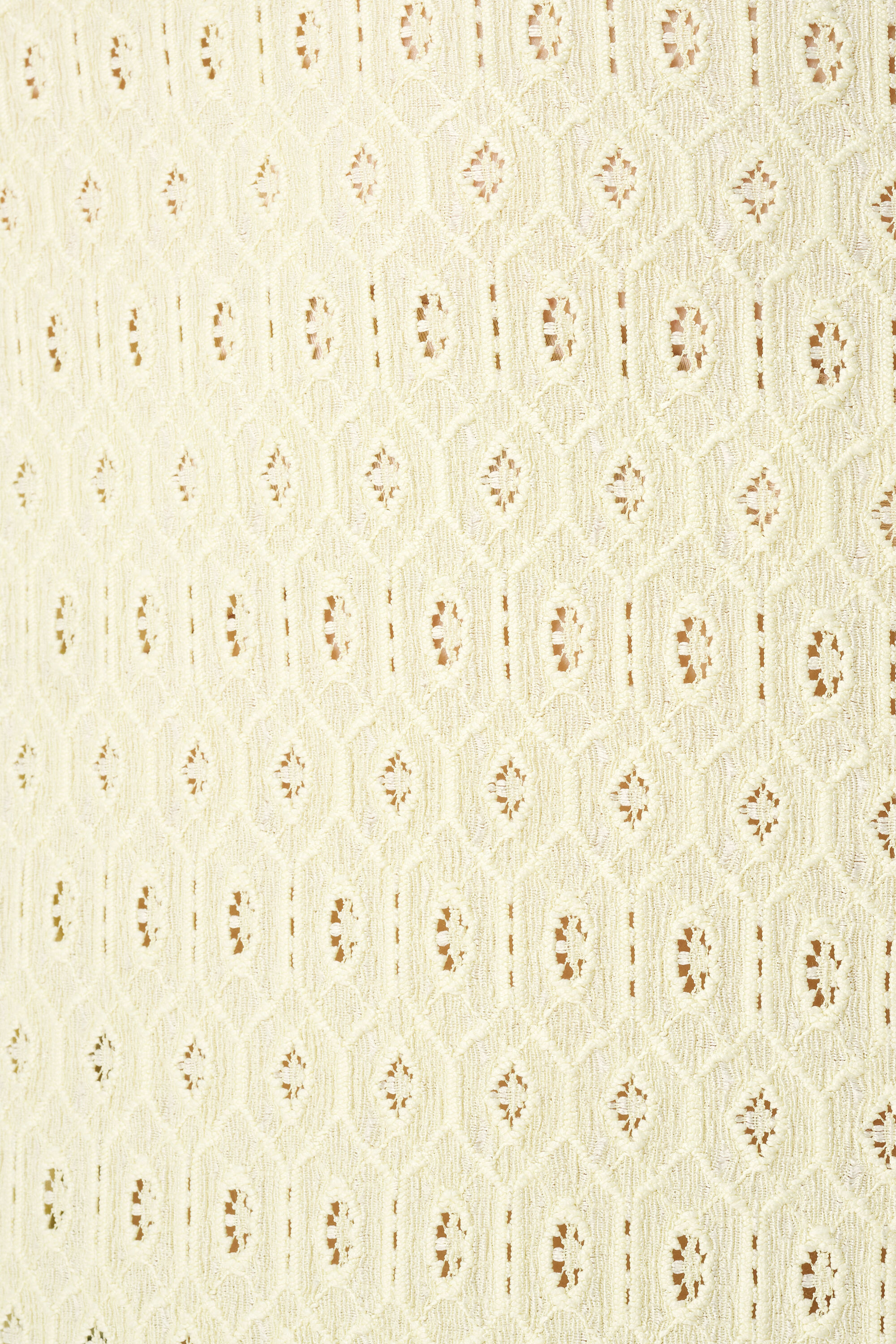 Top con patr&oacute;n calado image number 6