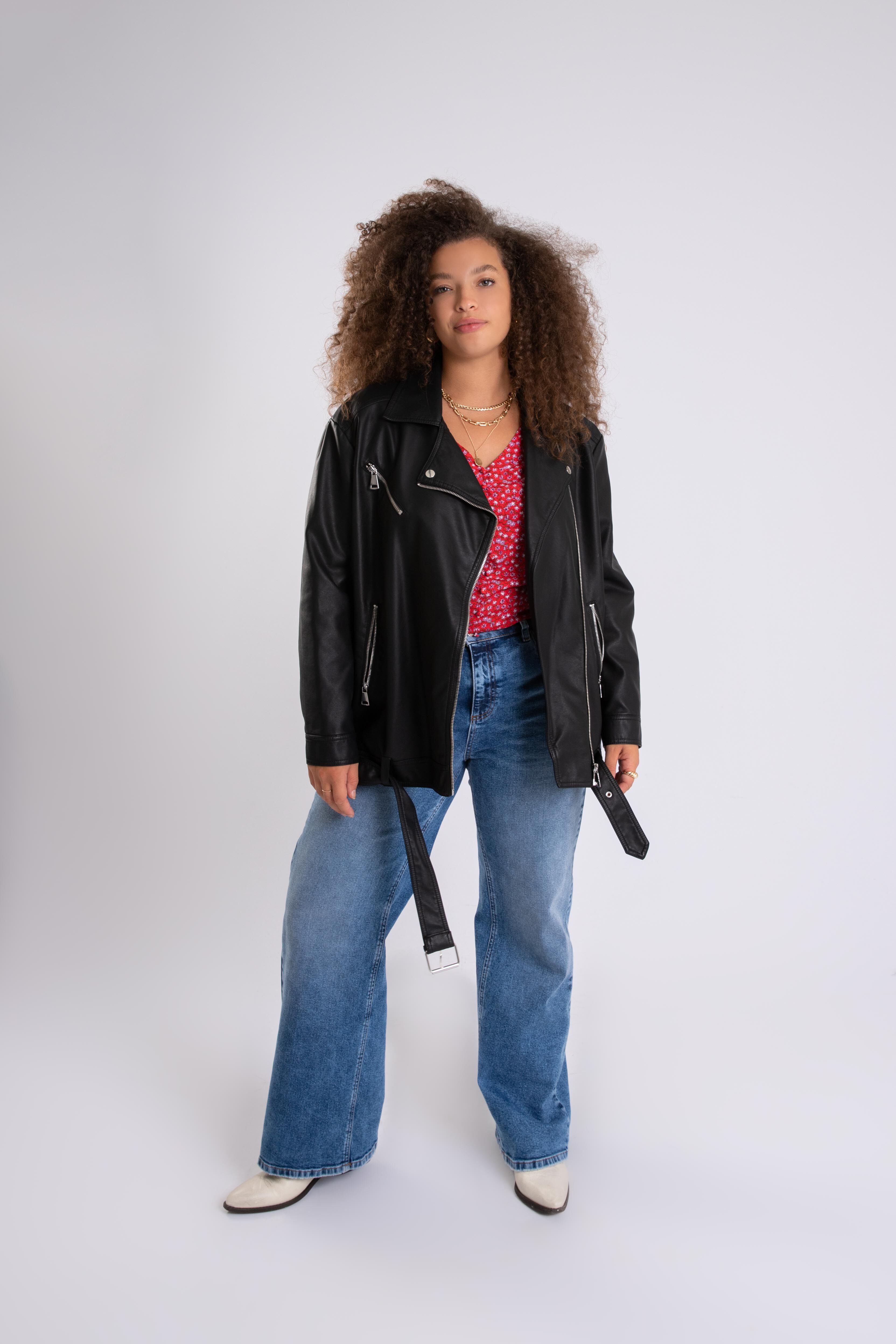 Chaqueta motera oversize de cuero sint&eacute;tico image number 4