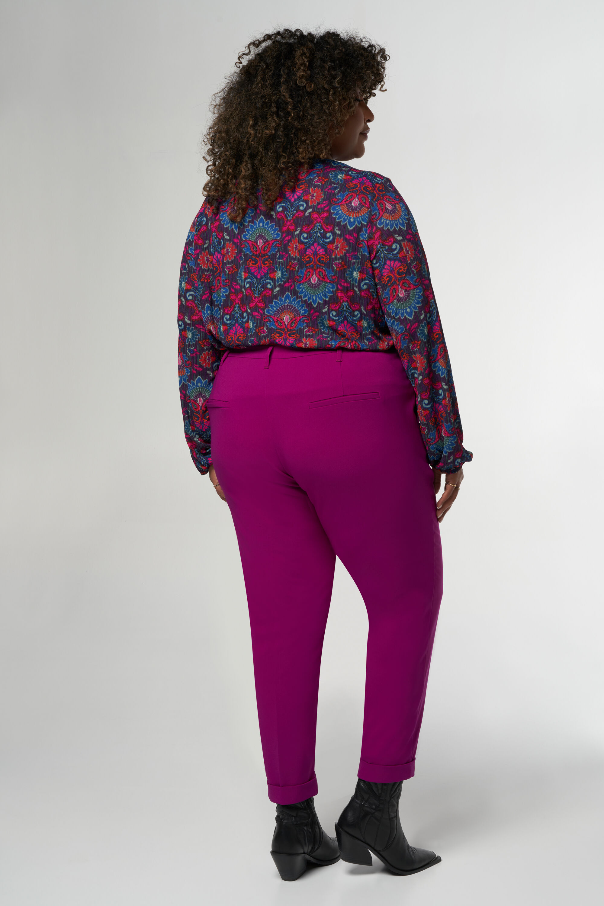 Pantalones muy ajustados image number 3