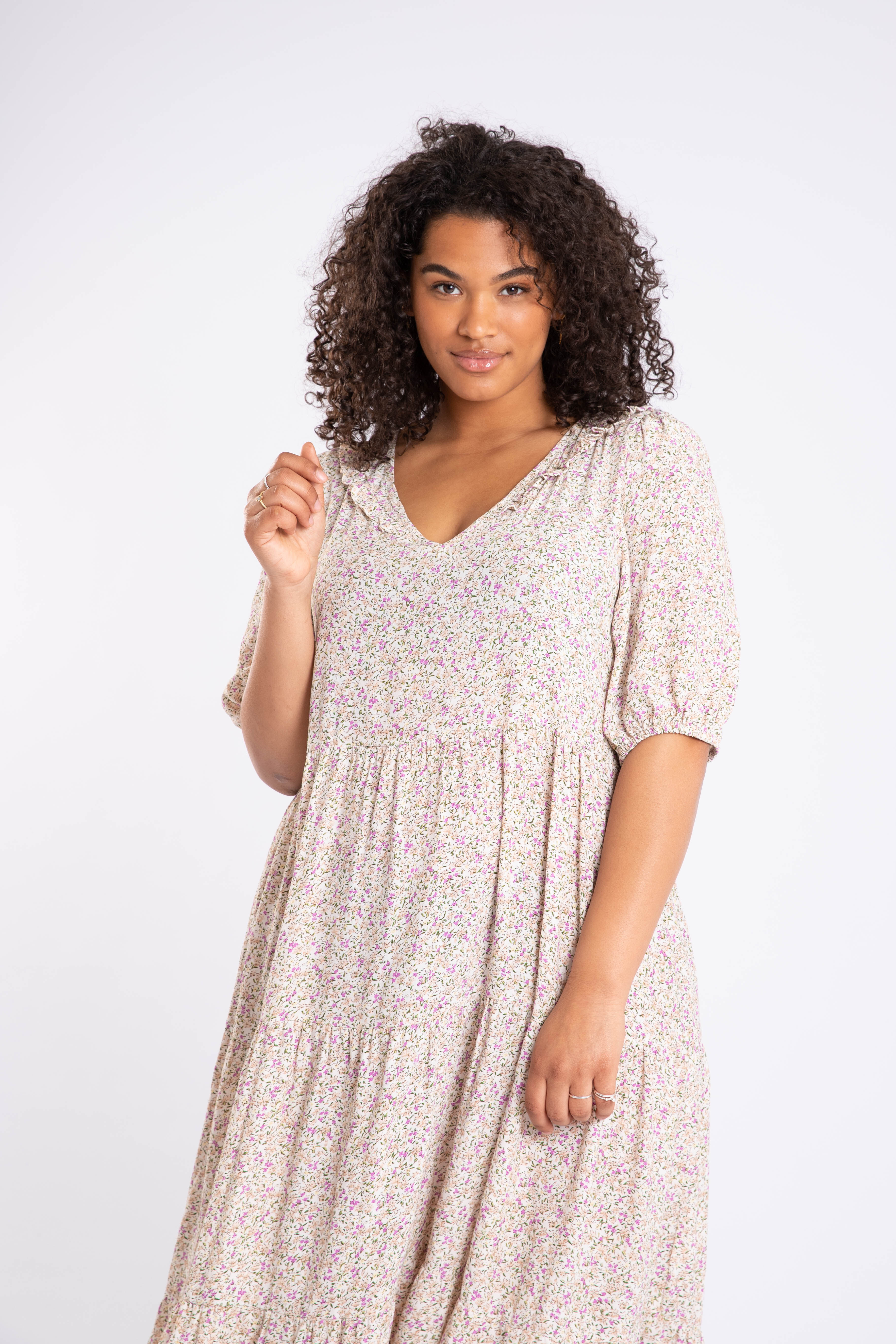 Vestido estampado con corte en A  image number 5