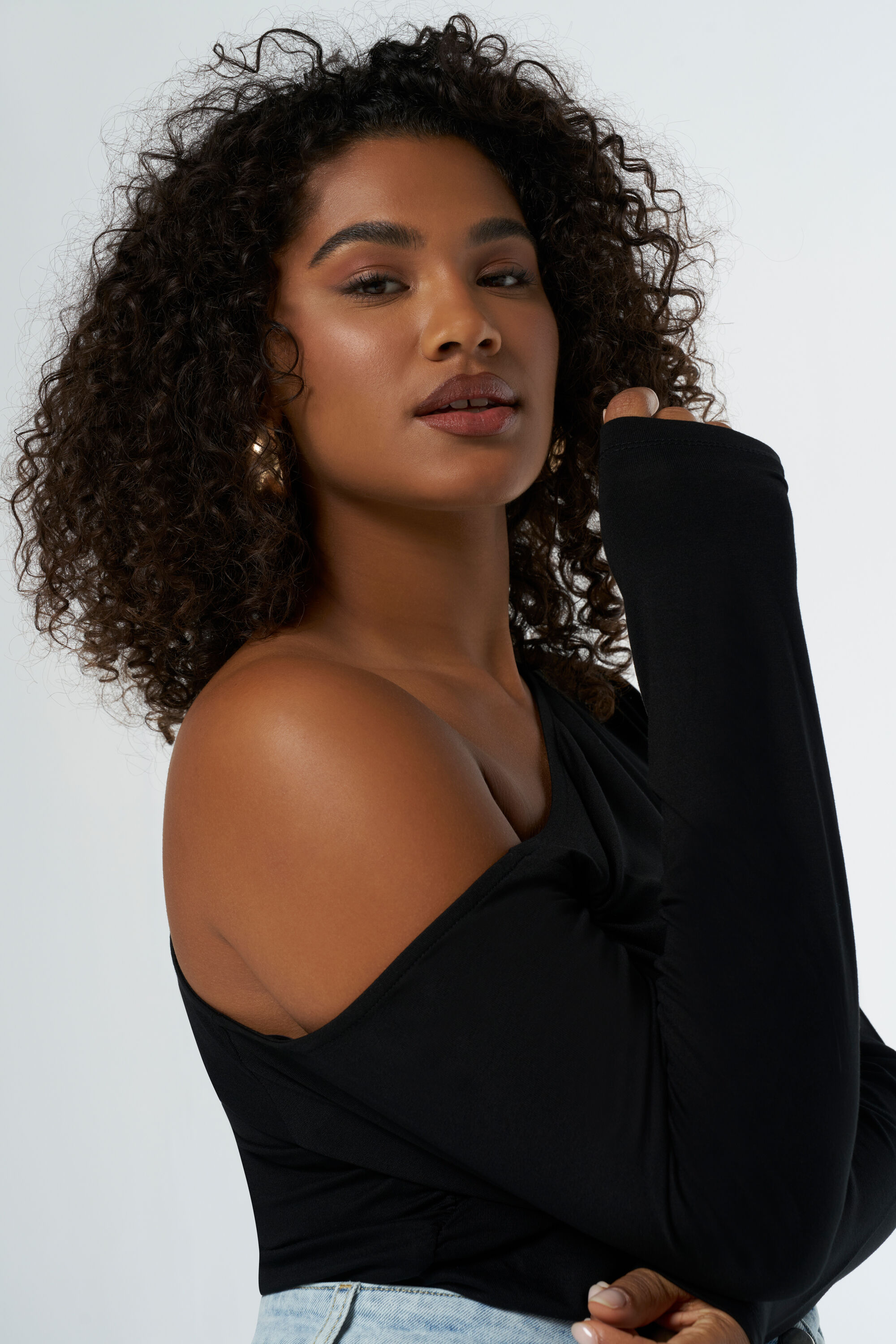 Top con un hombro image number 4