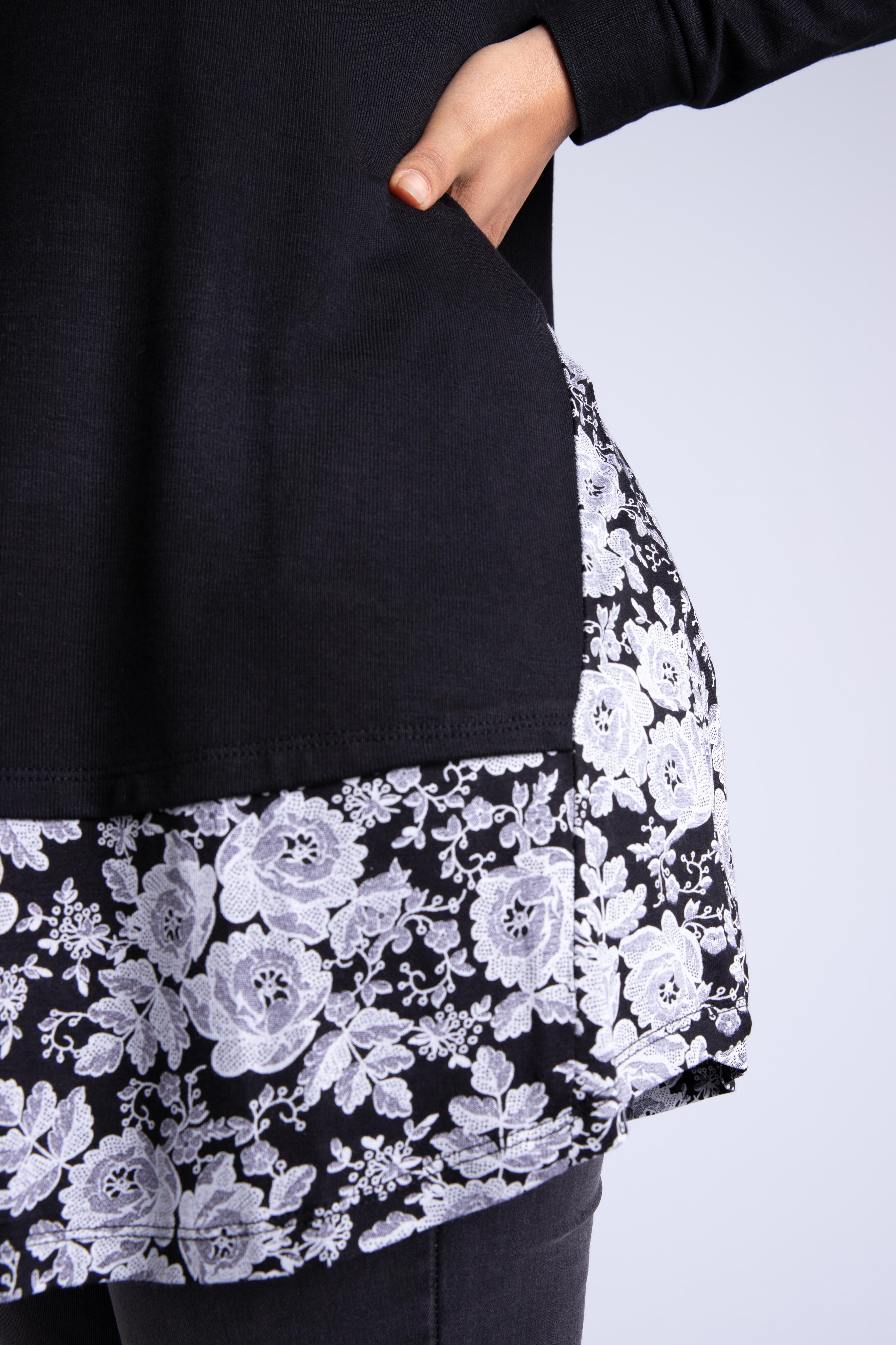 Top con estampado image number 4