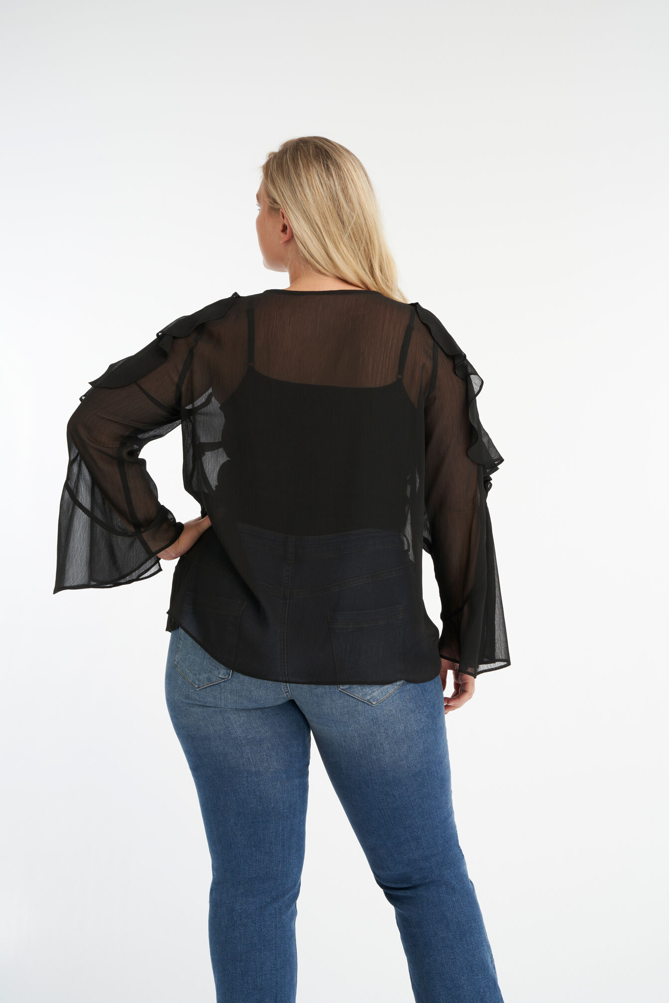Blusa transparente con mangas de campana image number 3