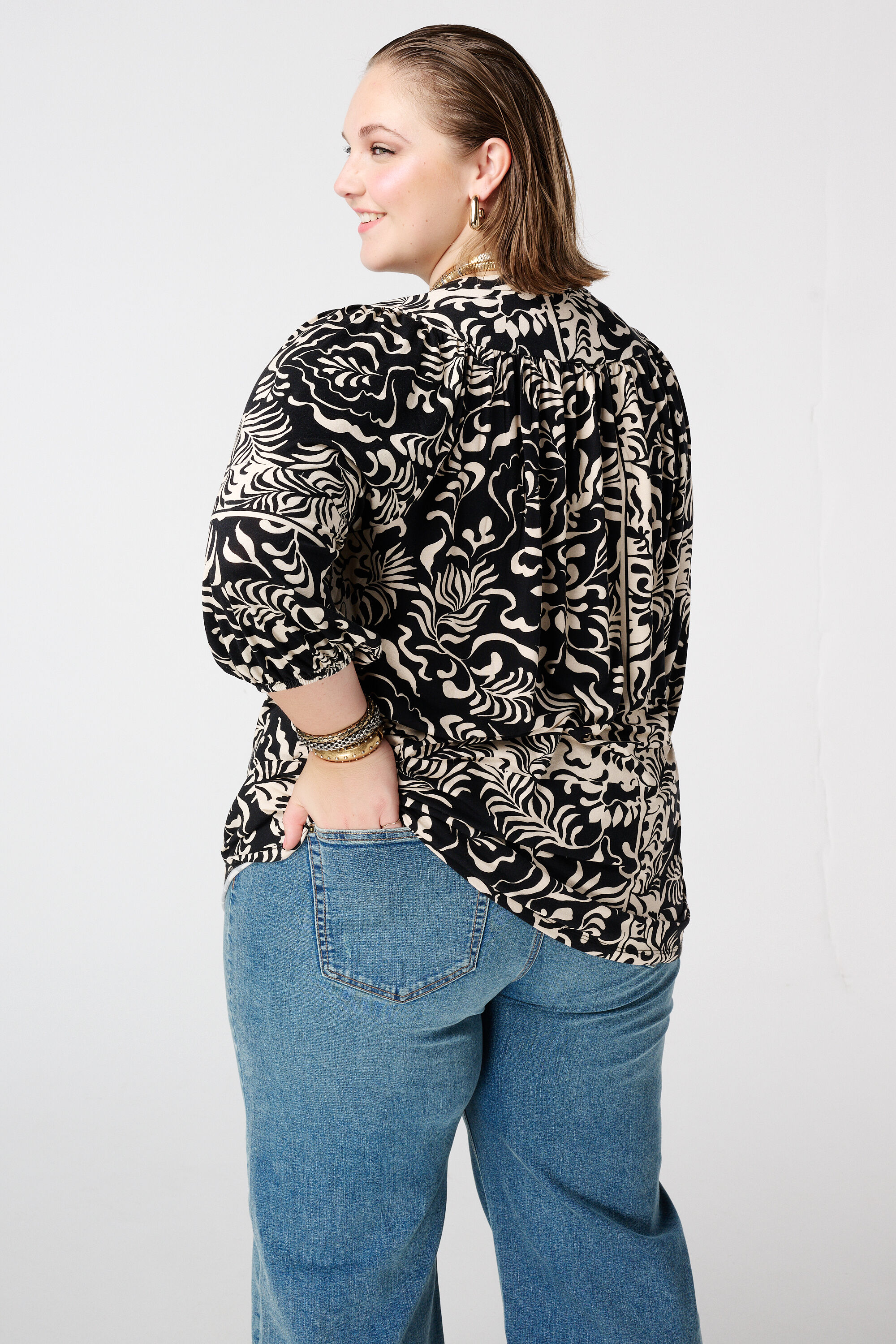 Top de punto con estampado image number 3