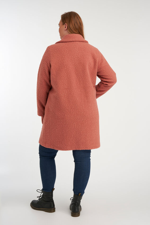 Abrigo de peluche image number 3