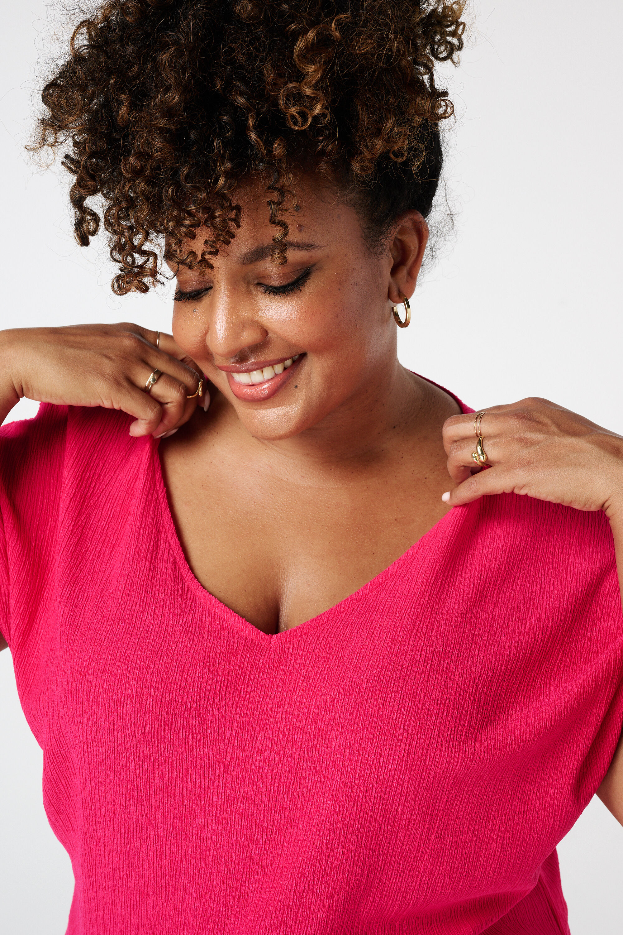 Top con textura y manga casquillo image number 4