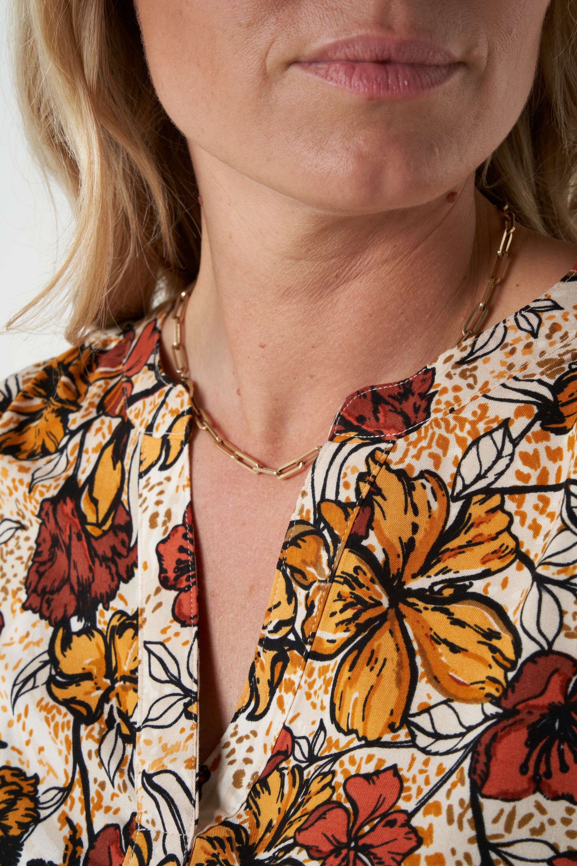 Blusa con estampado image number 5