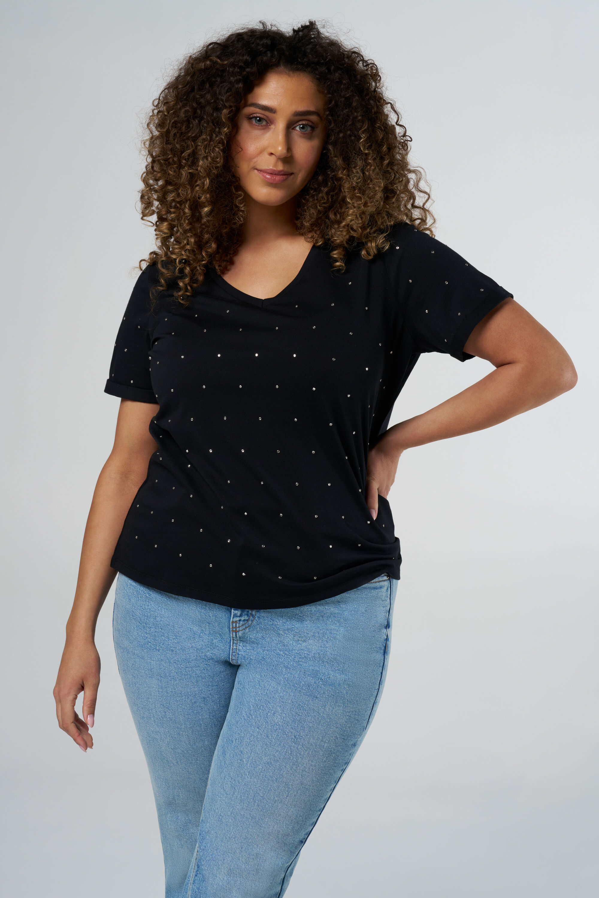 camiseta con piedras image number 0