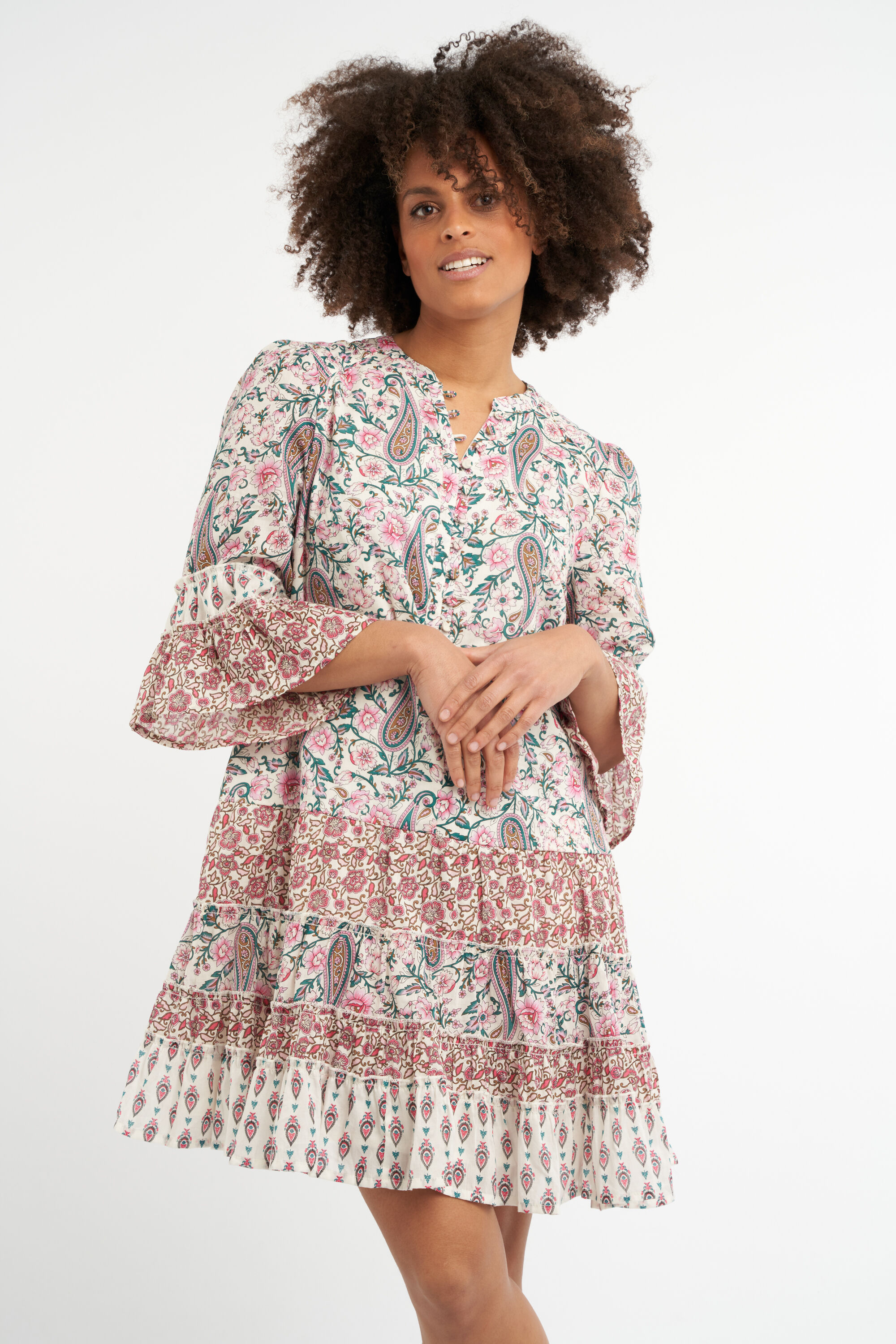 Vestido con patchwork  image number 6