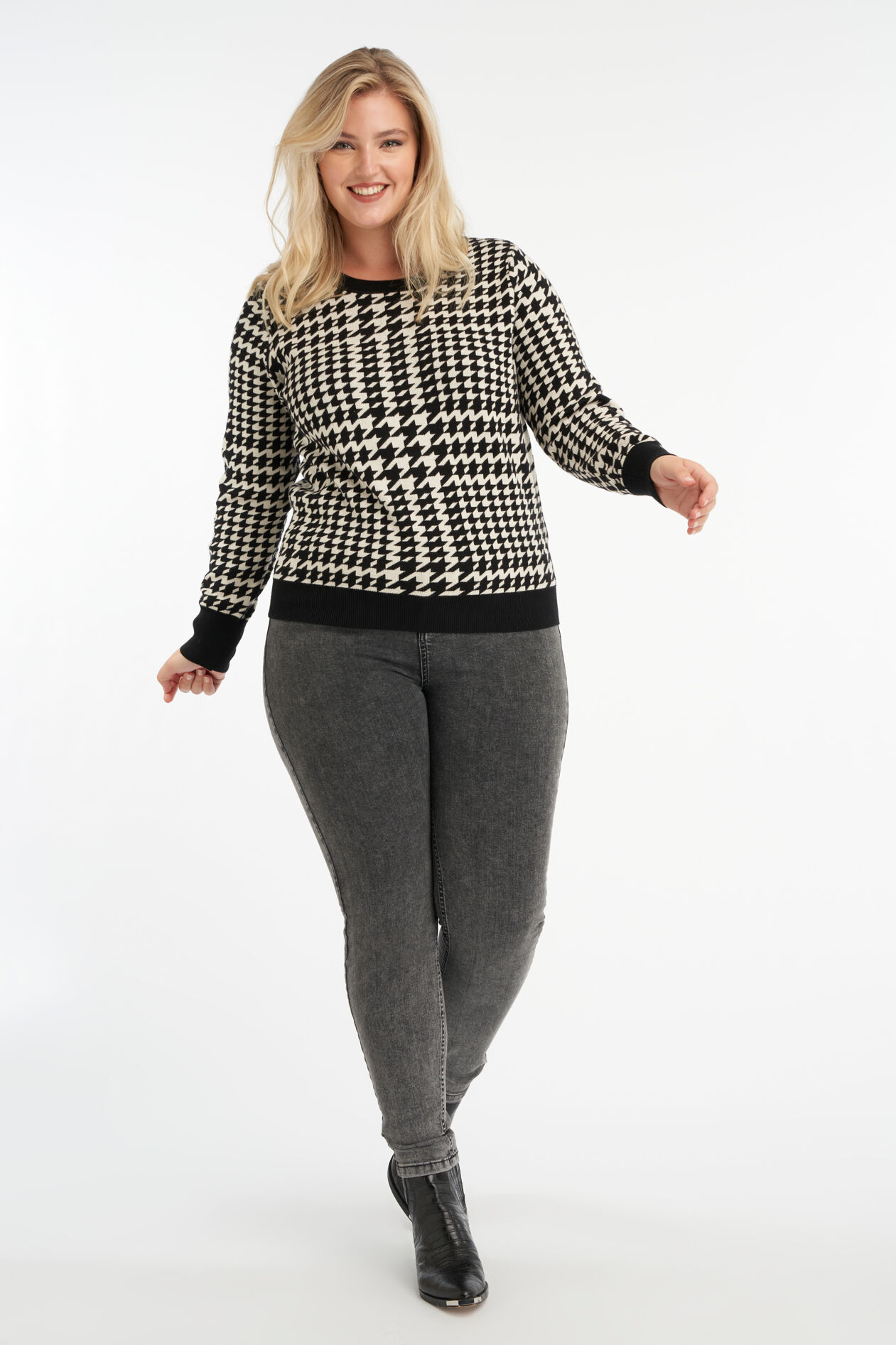 Su&eacute;ter pata de gallo image number 5