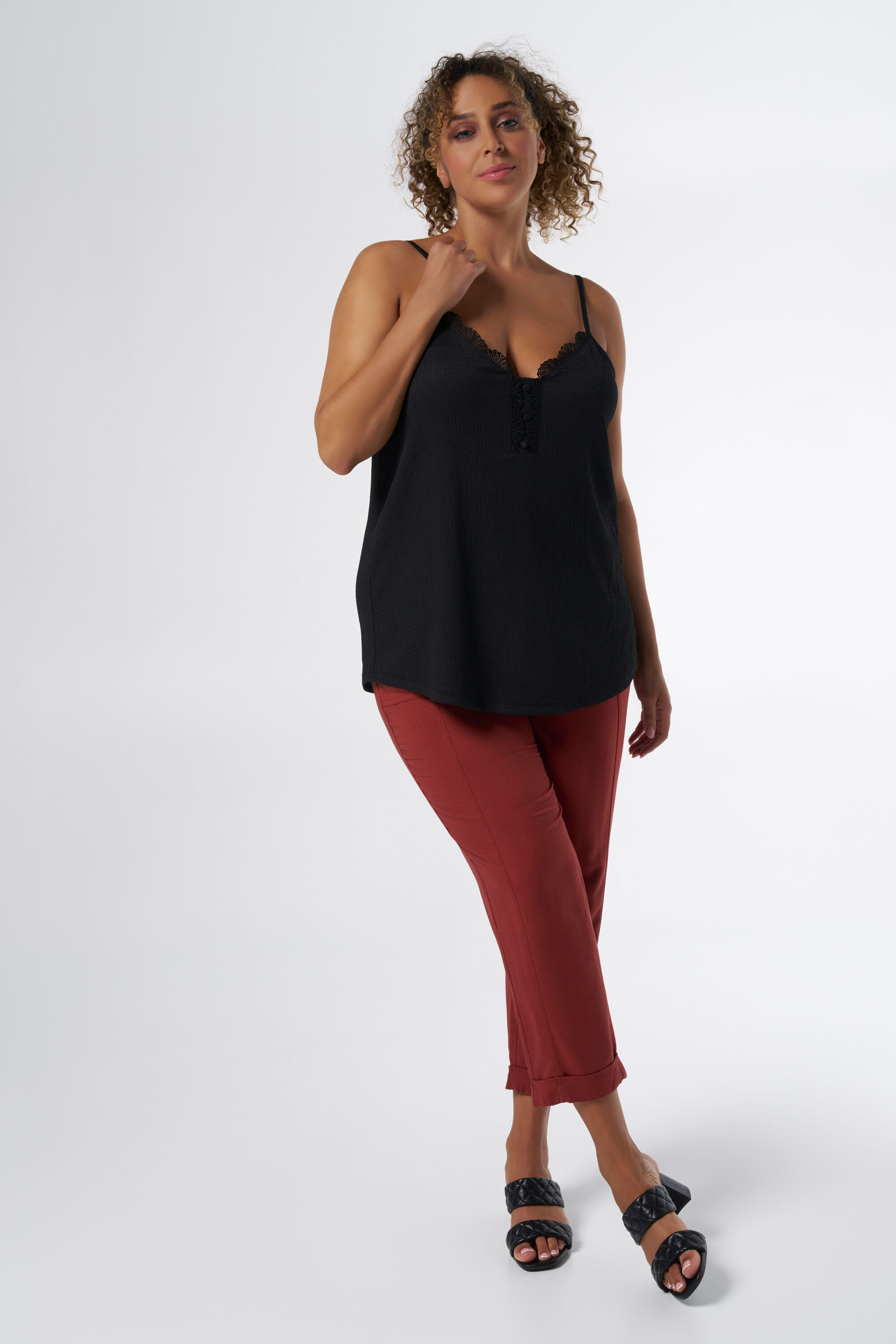 Top con tiras finas image number 5