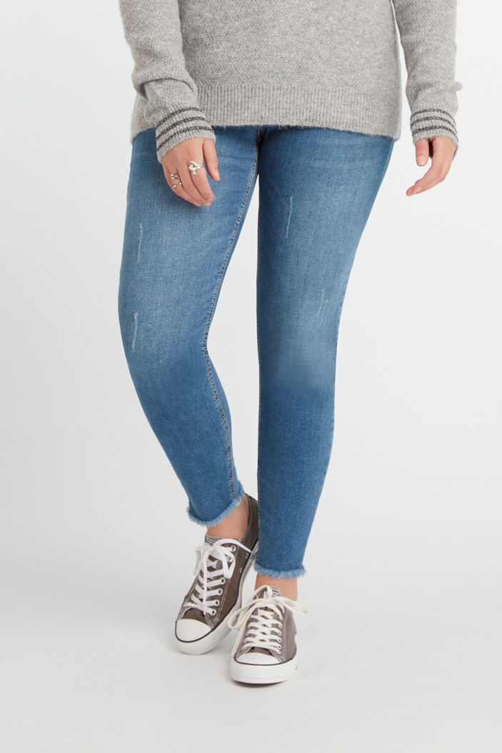 Vaqueros CHERRY superajustados con cintur&oacute;n image number 6