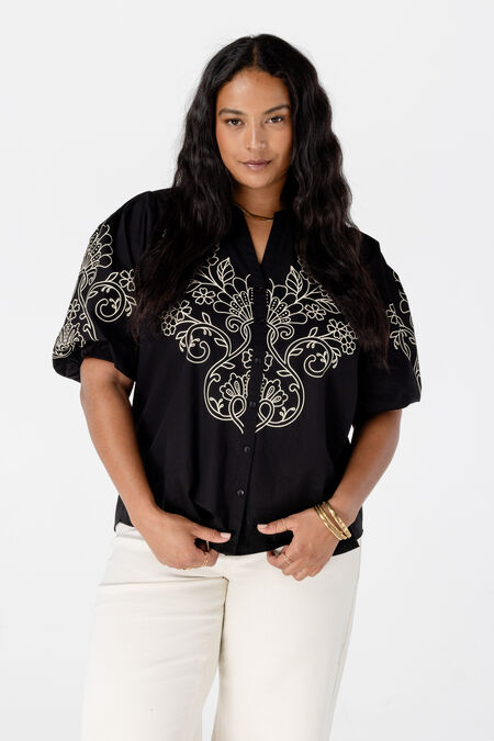 Blusa con mangas abullonadas Blusa con mangas abullonadas