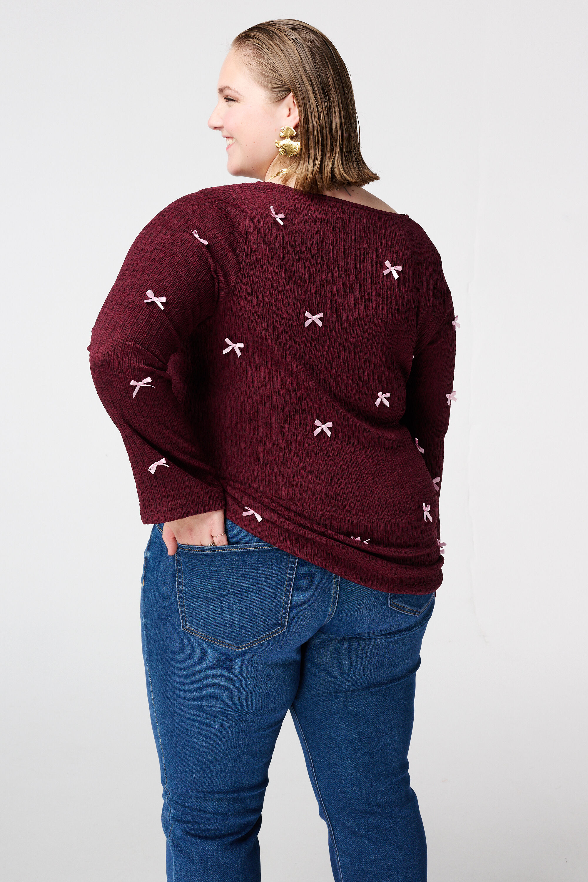 Top con detalles de lazos image number 3