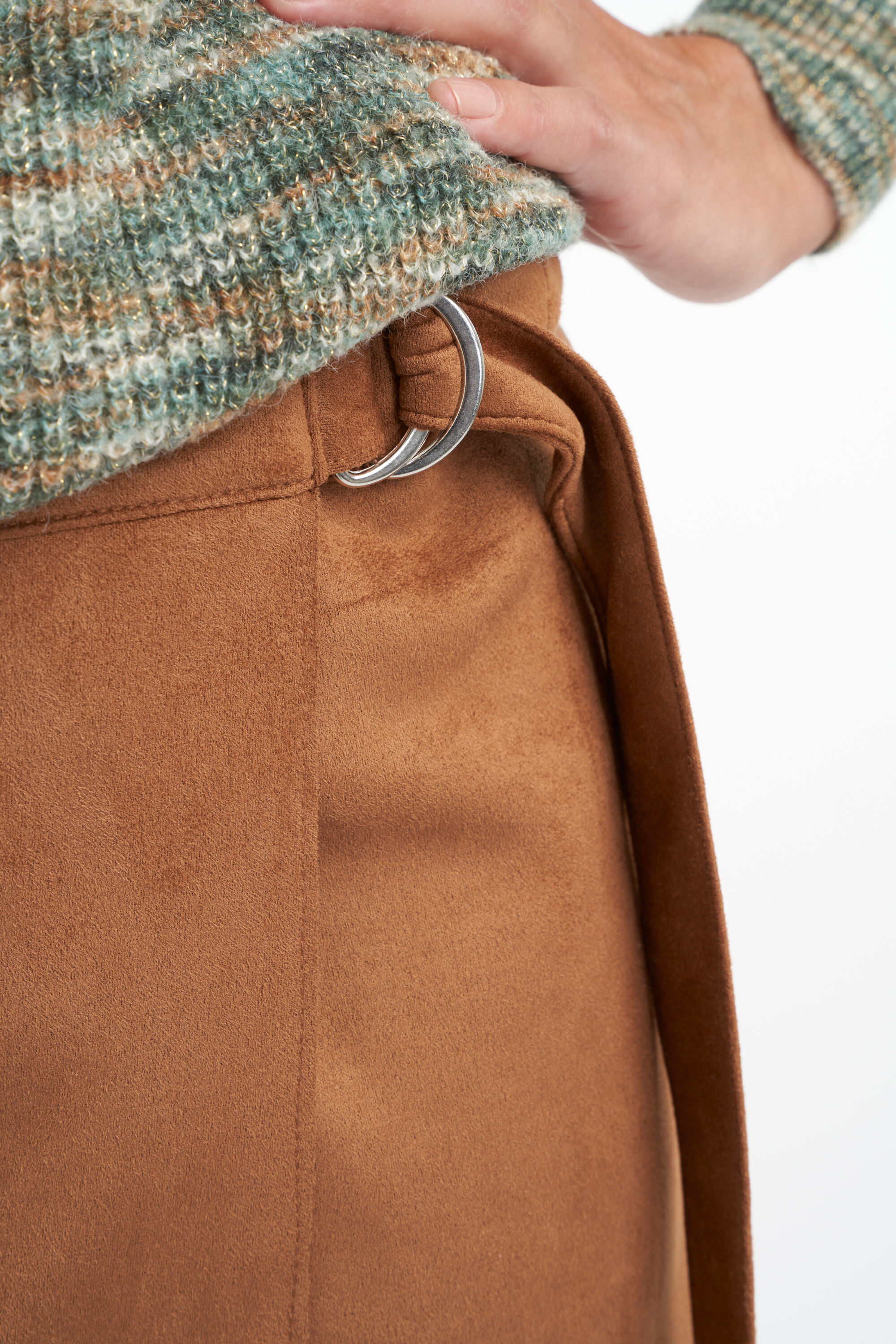 Sobrefalda de ante image number 5