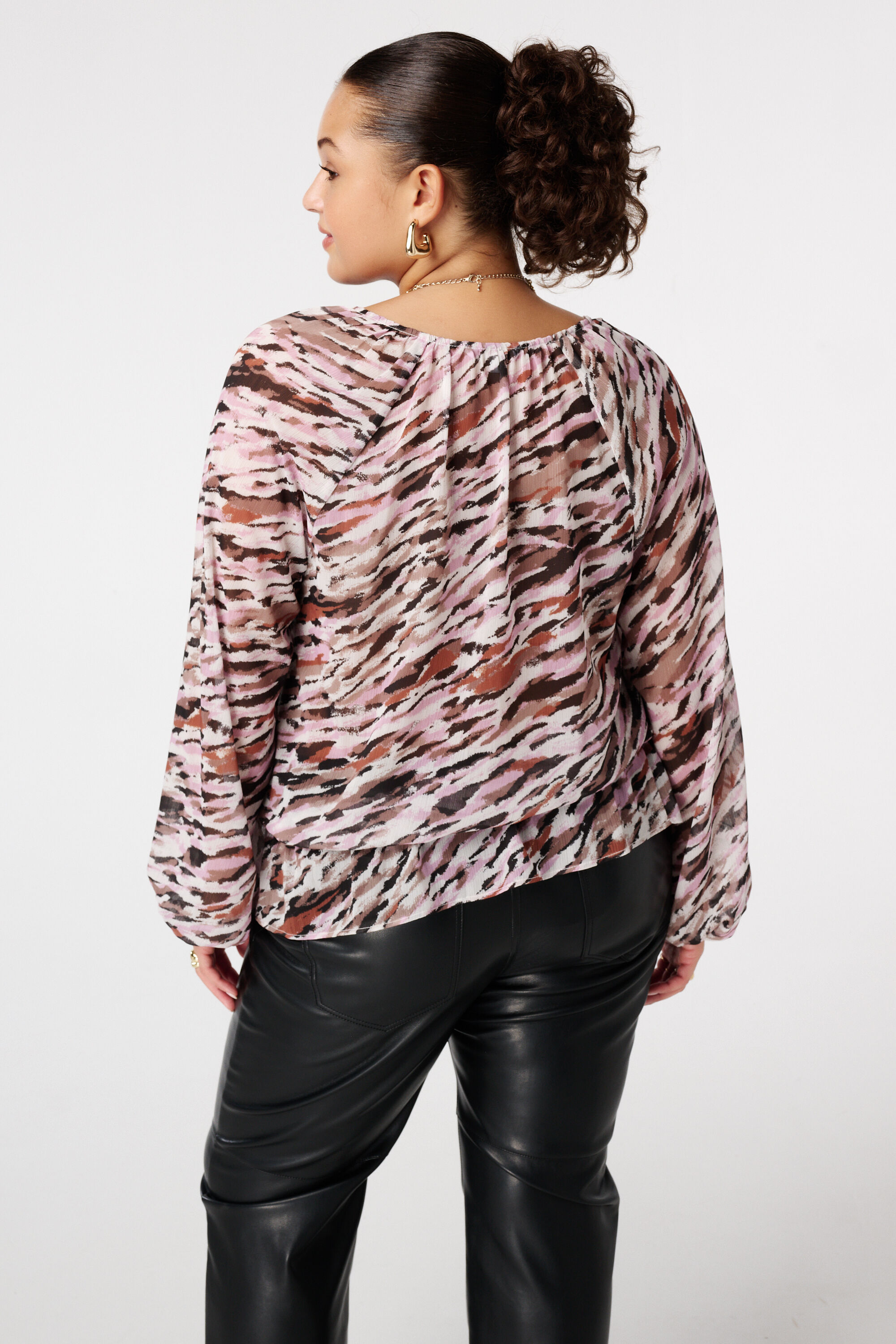 Blusa estampada image number 3