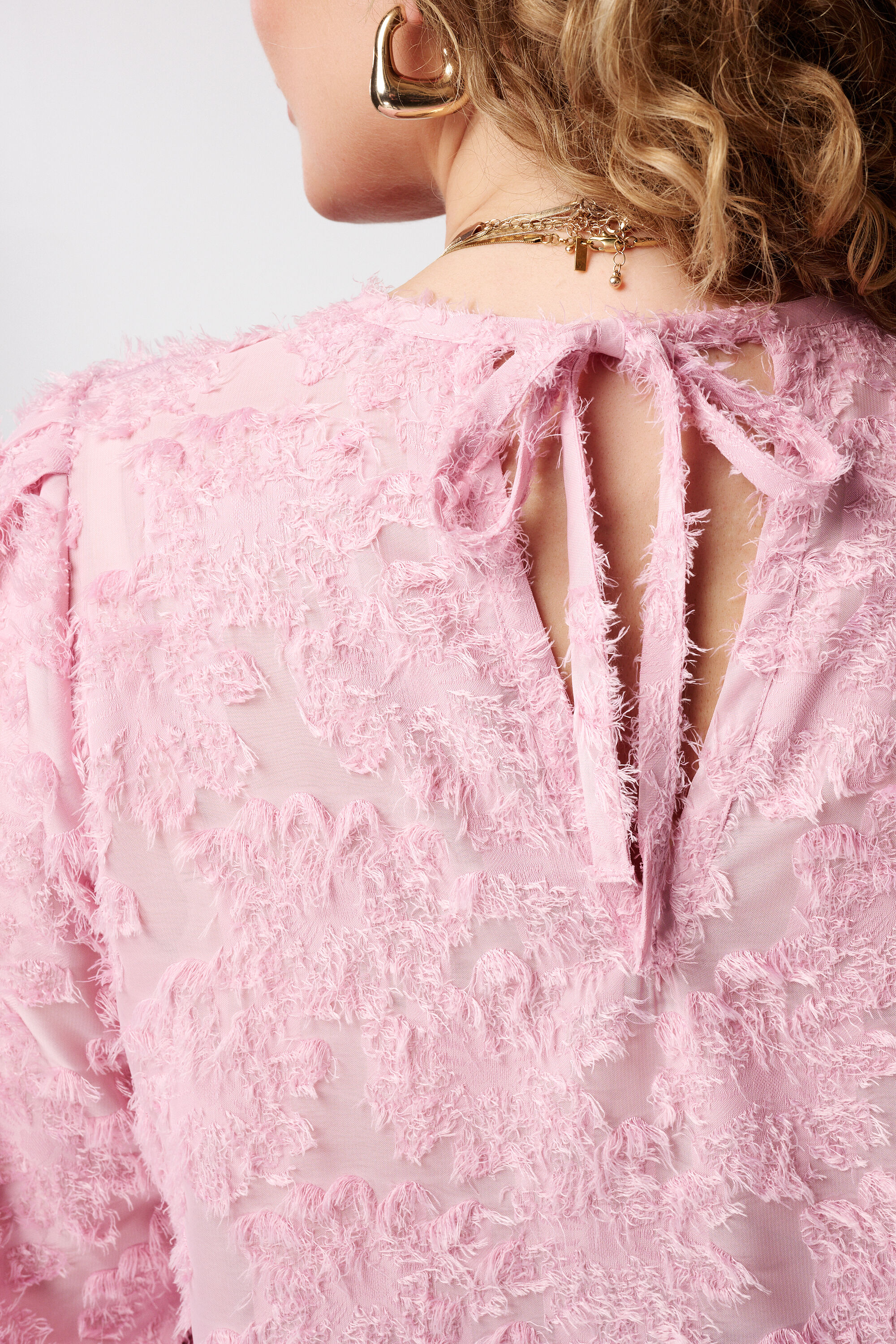 Blusa con textura image number 6