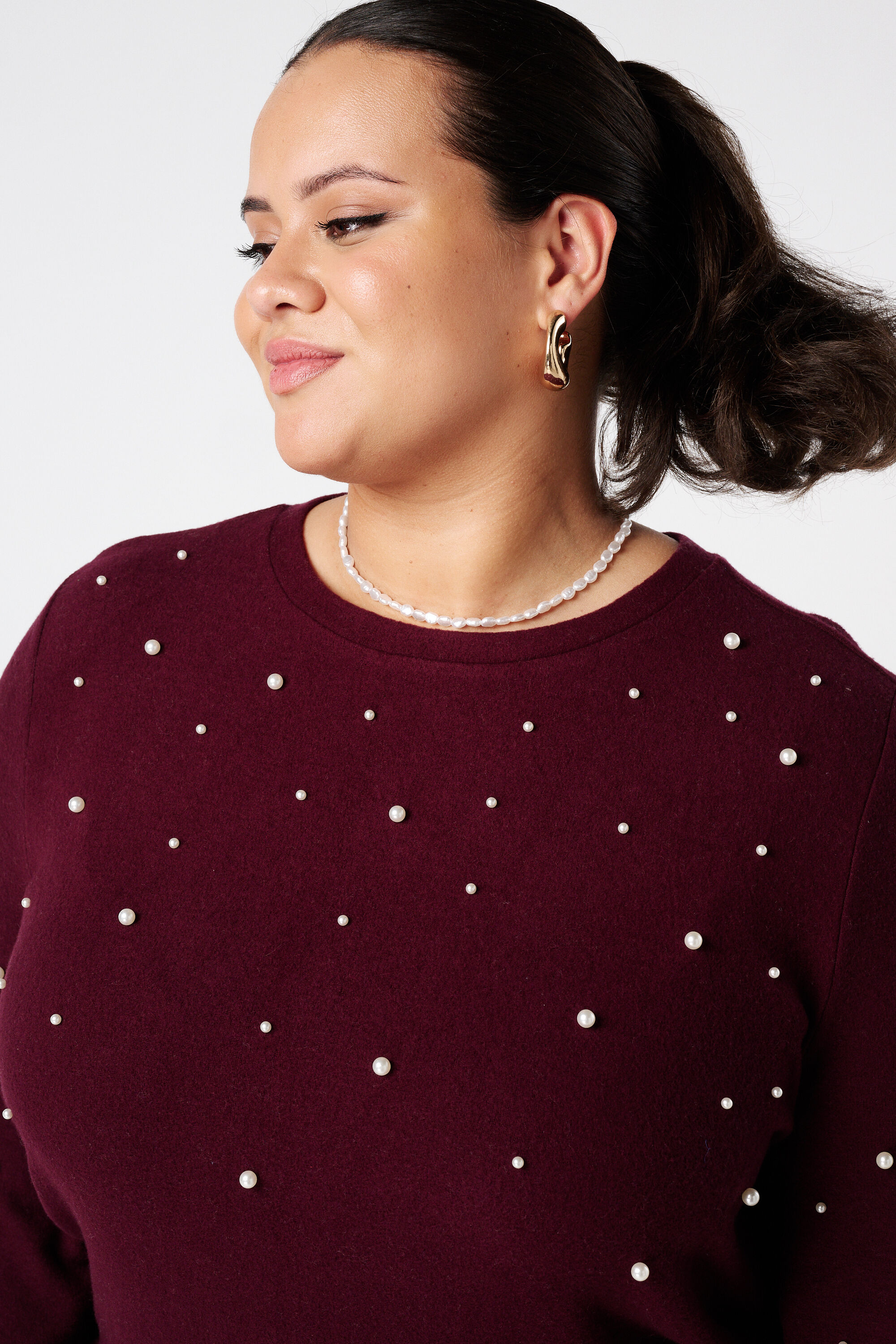 Jersey cepillado con estampado de perlas image number 4