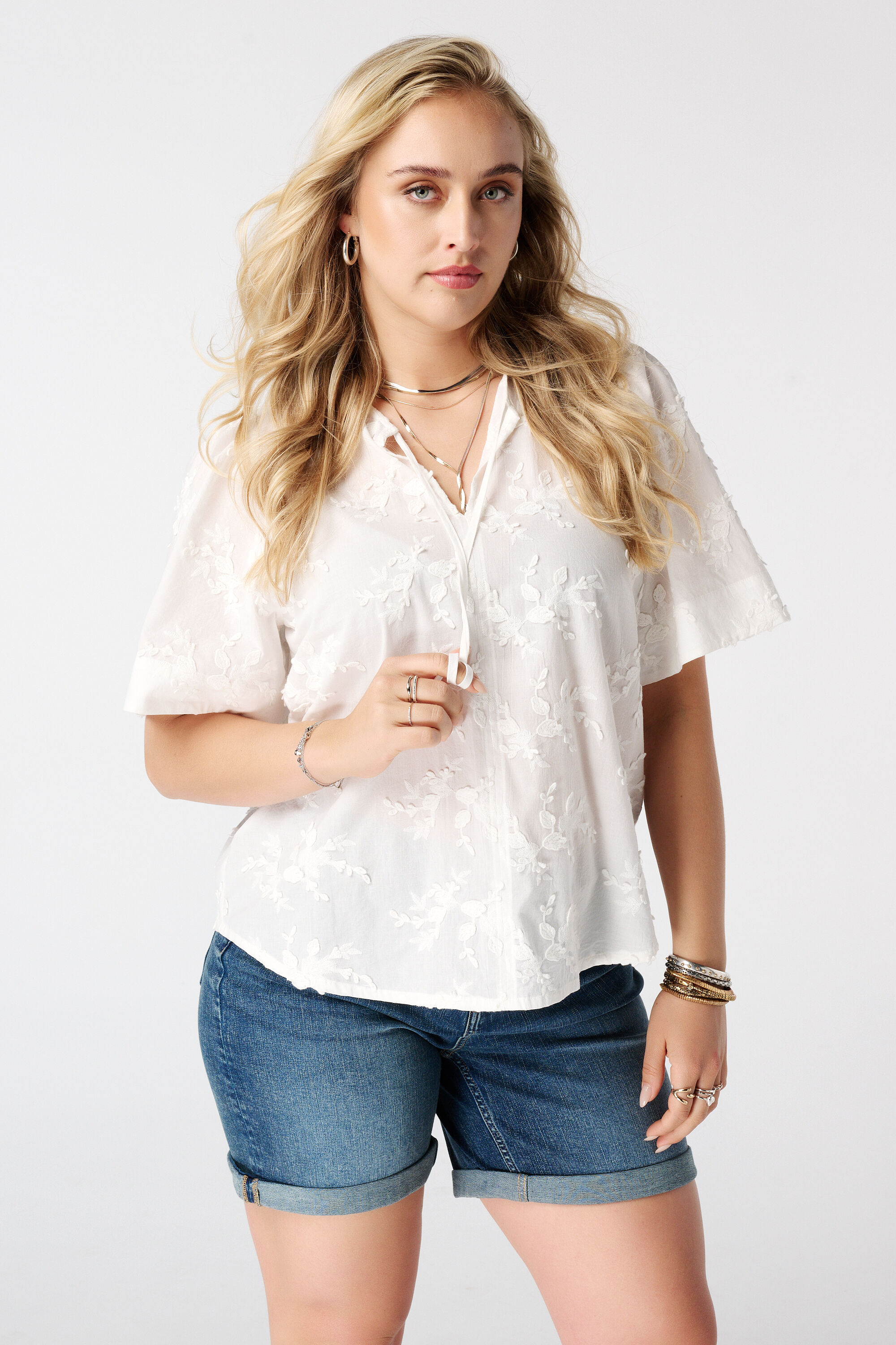 Blusa de algod&oacute;n con bordado