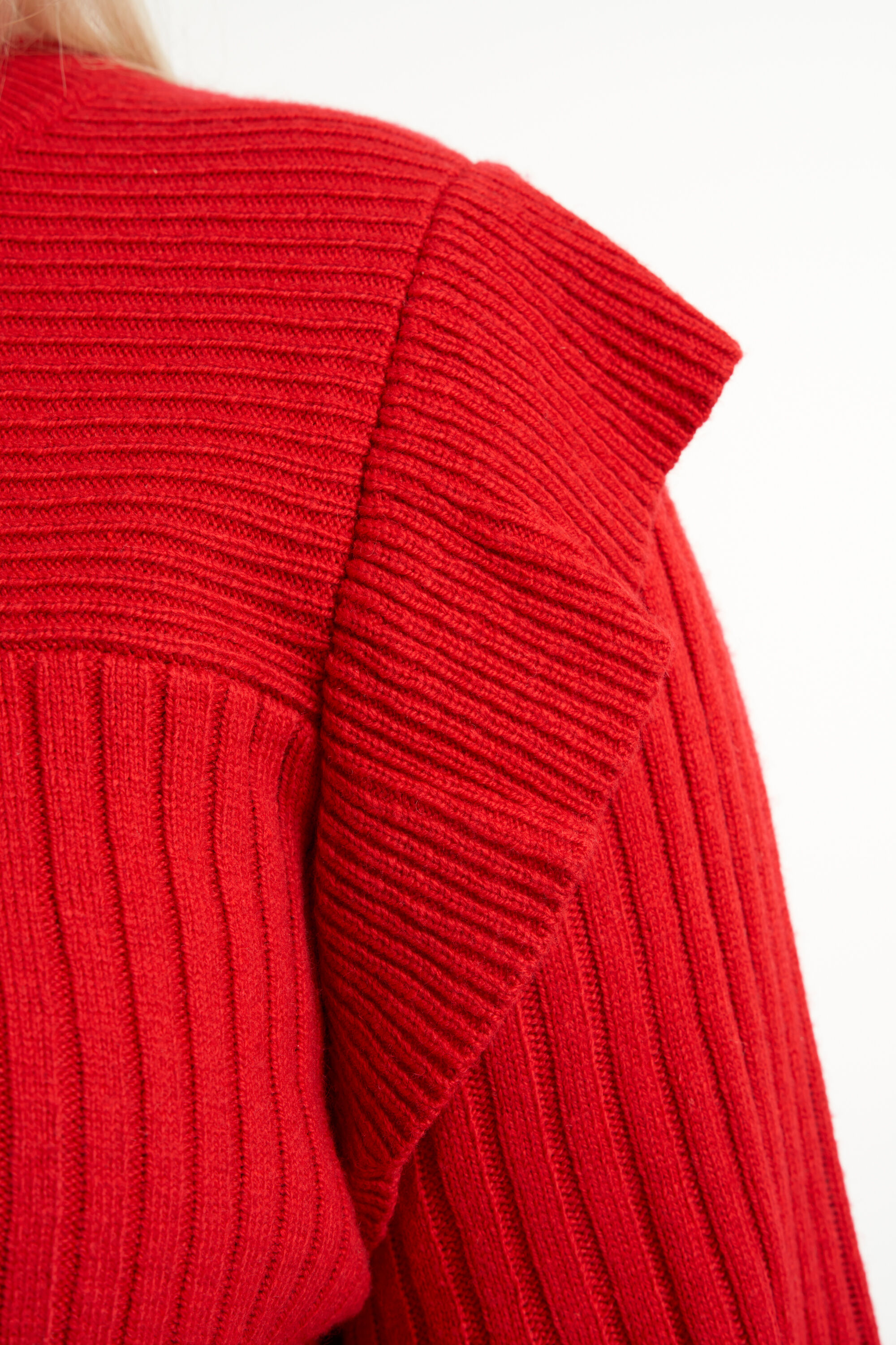 Su&eacute;ter acanalado con volantes image number 5